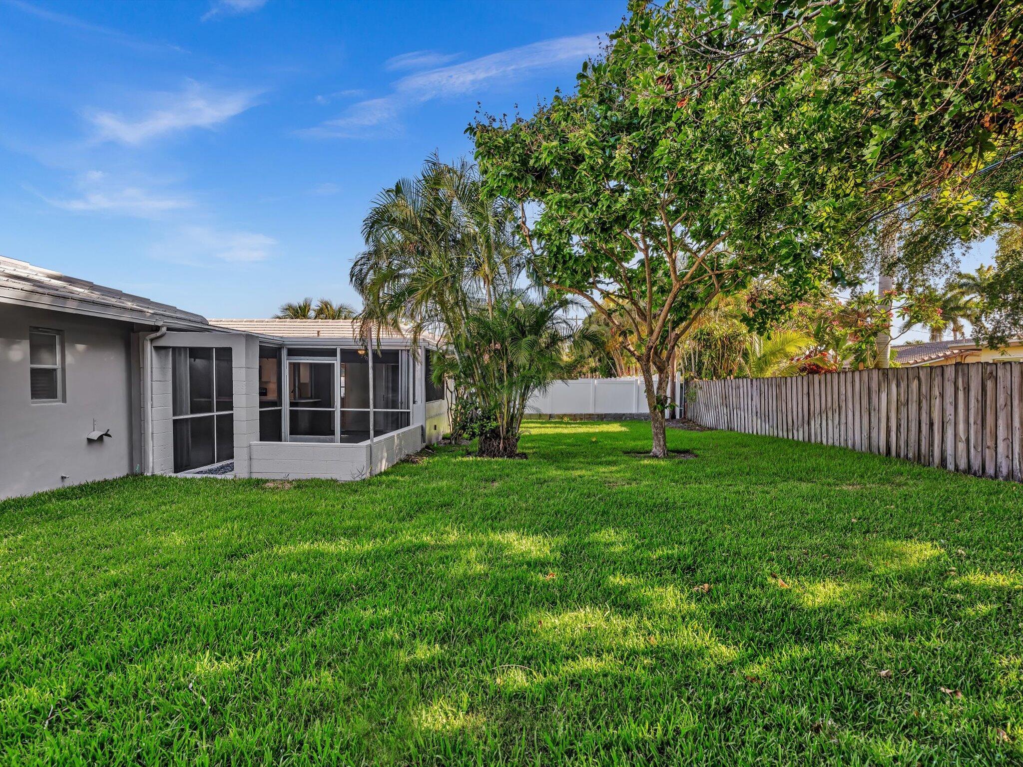 2710 SW 6th Street SW