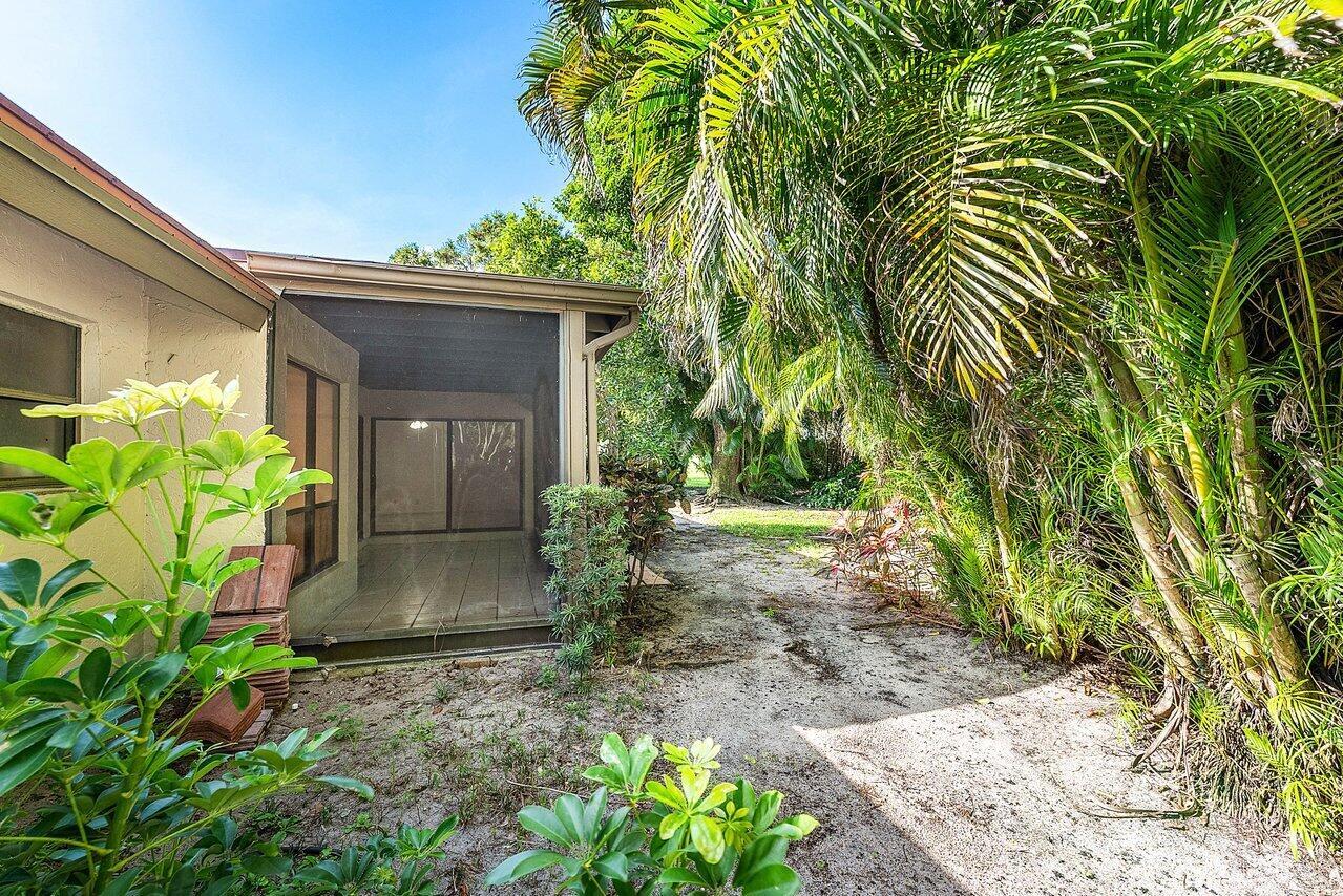 5944 Forest Grove Drive 3