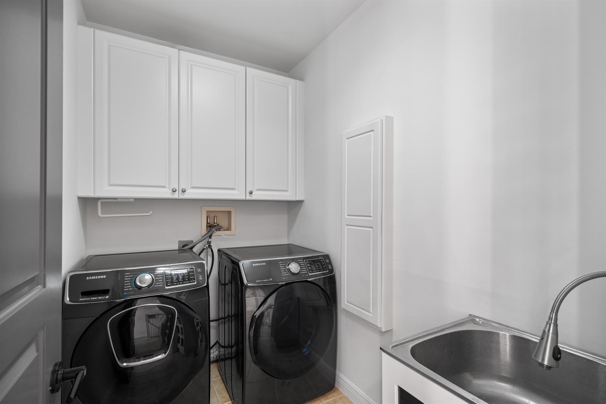 1028 E Heritage Club Circle