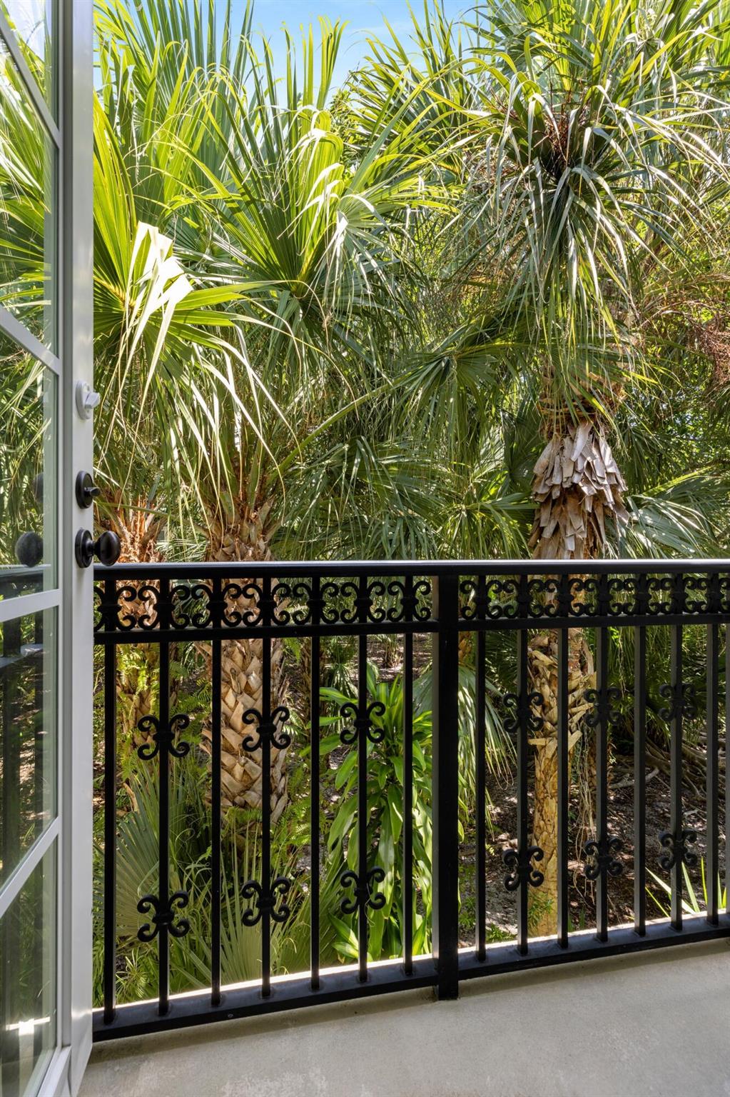 1028 E Heritage Club Circle