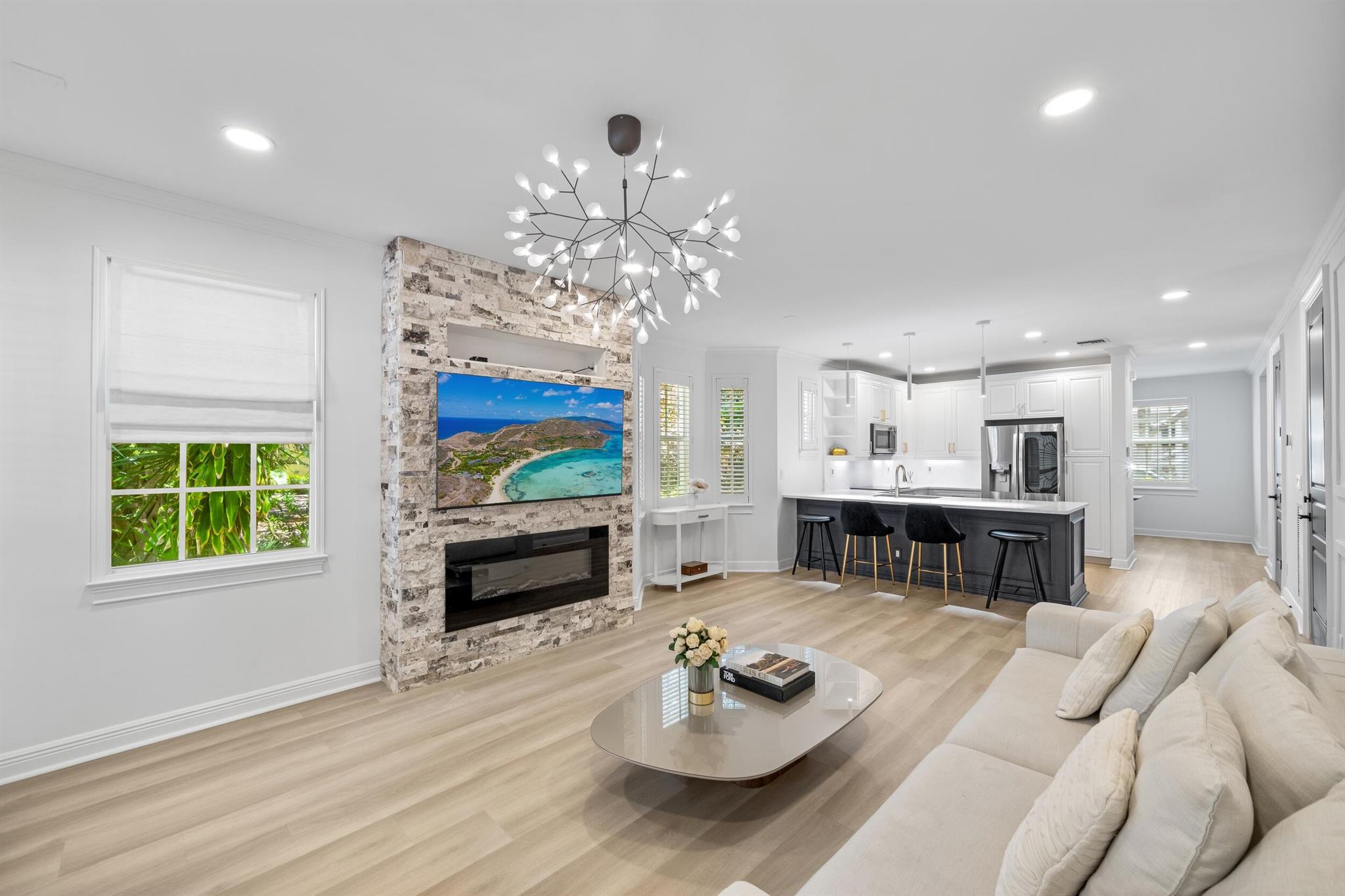 1028 E Heritage Club Circle