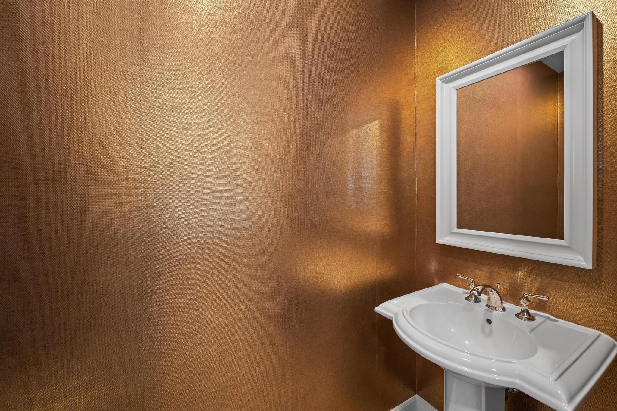 1028 E Heritage Club Circle