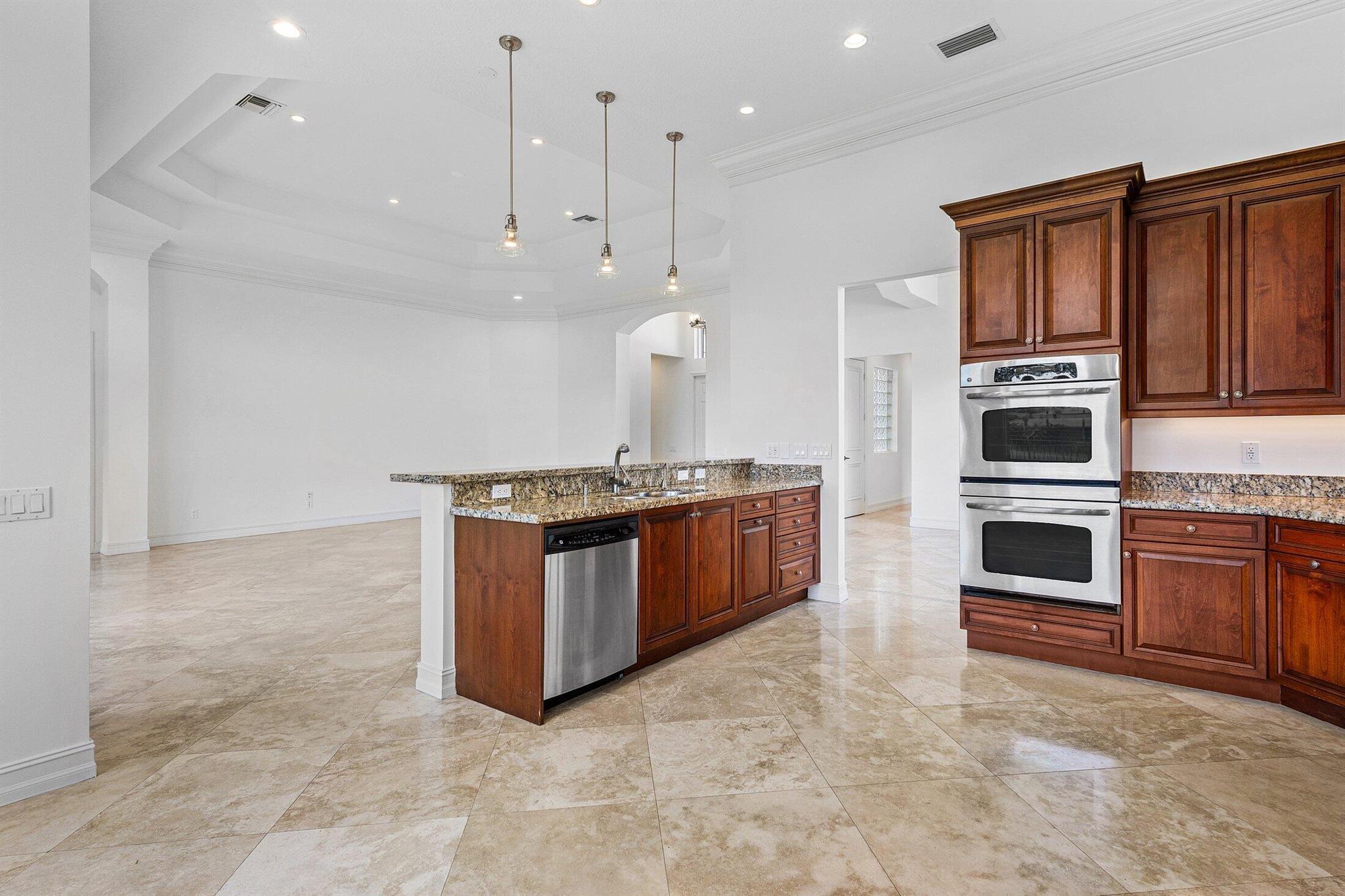 7120 Corning Circle
