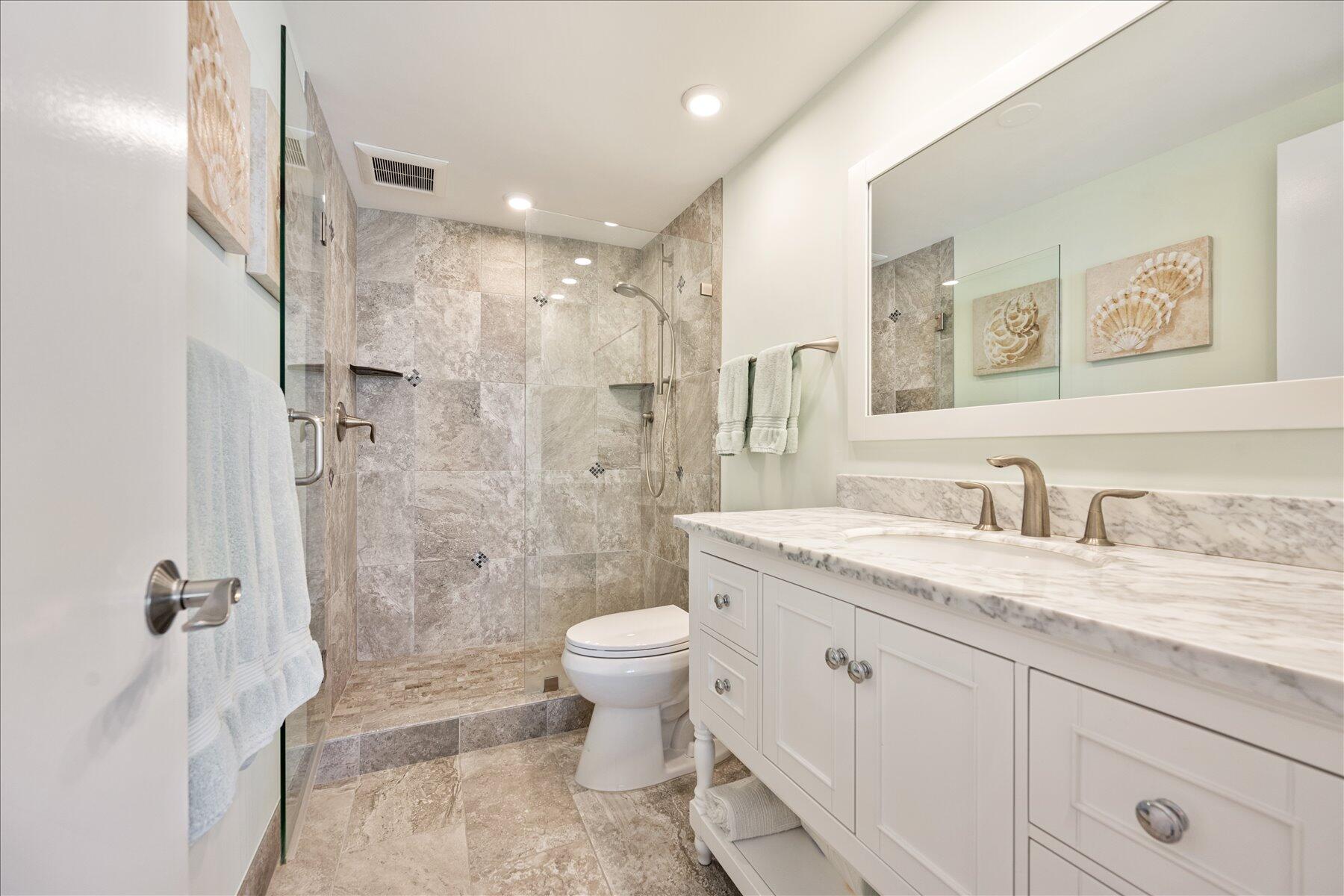 1213 S Ocean Boulevard 2e