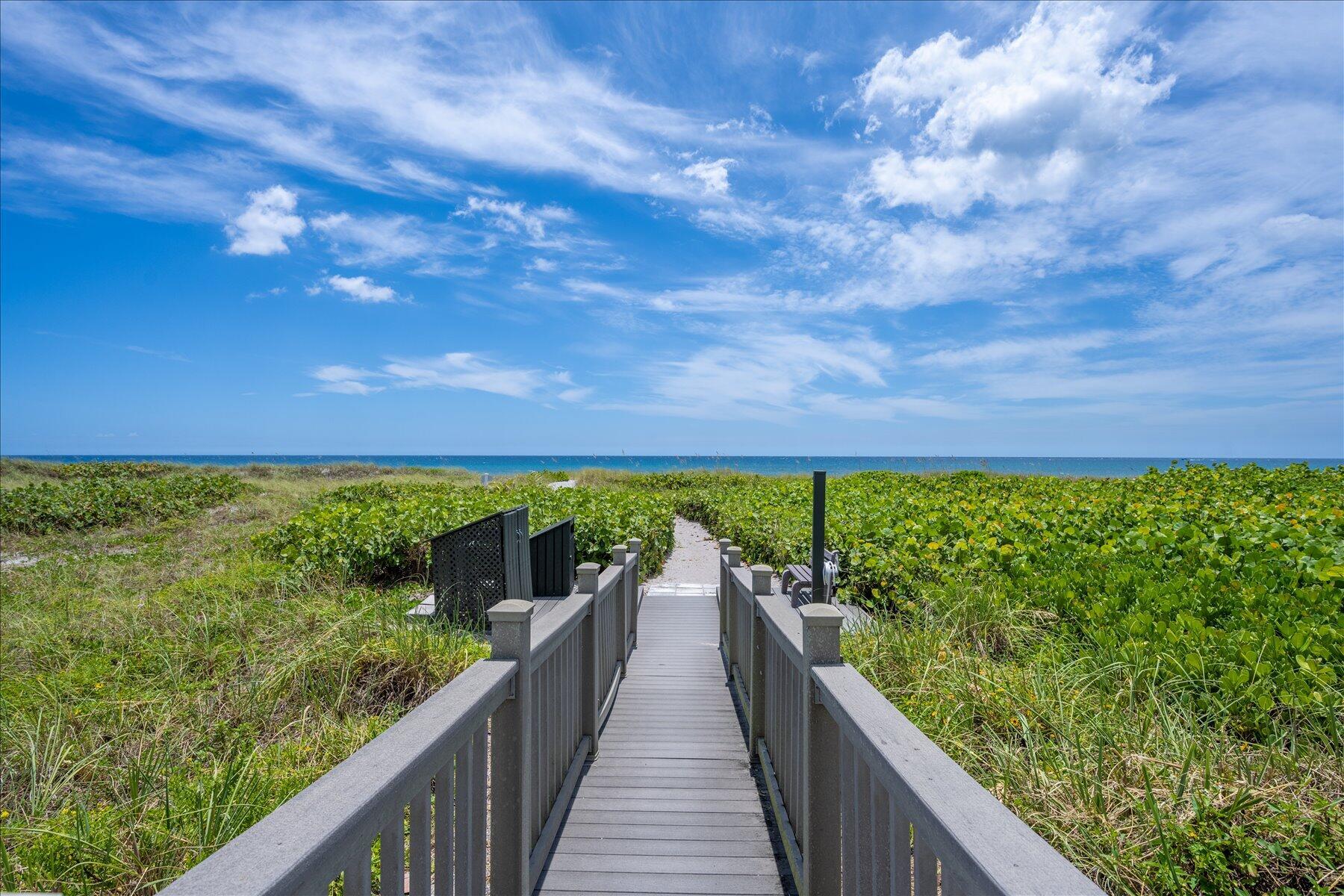 1213 S Ocean Boulevard 2e