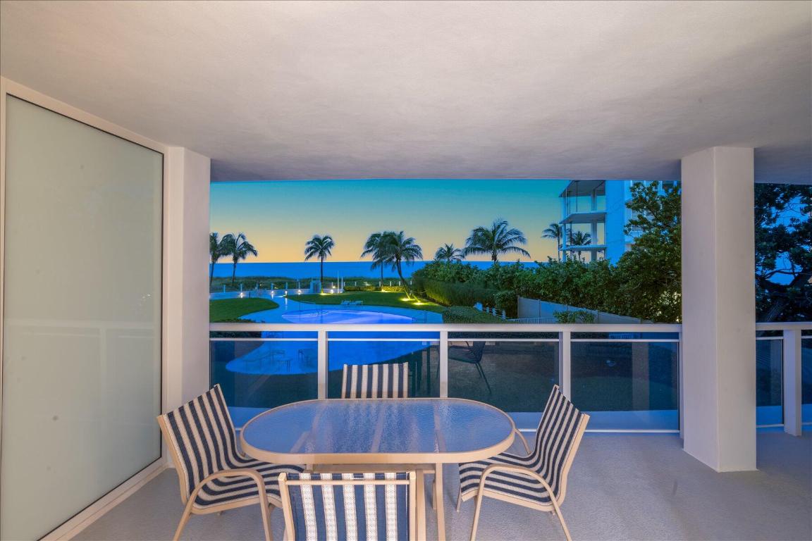 1213 S Ocean Boulevard 2e