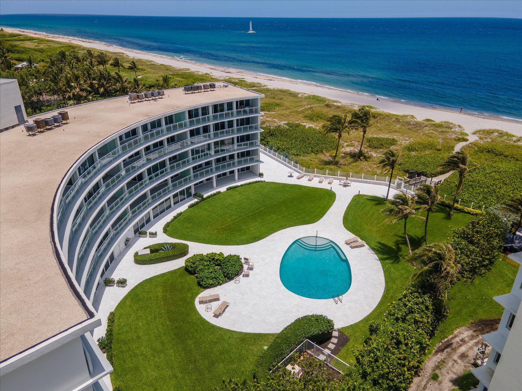 1213 S Ocean Boulevard 2e