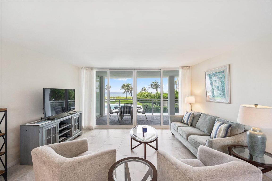 1213 S Ocean Boulevard 2e