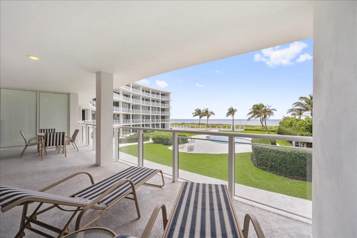1213 S Ocean Boulevard 2e