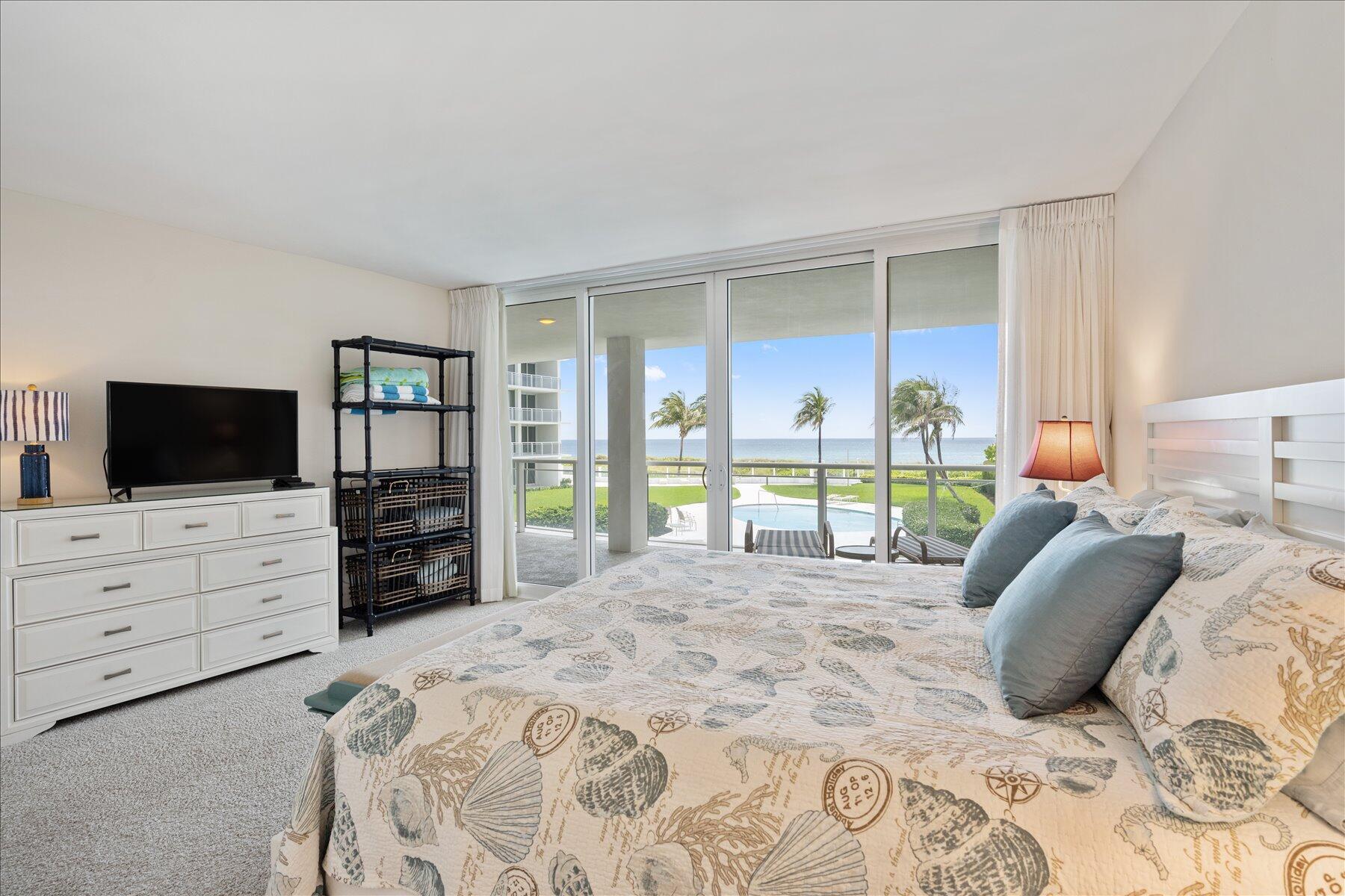 1213 S Ocean Boulevard 2e