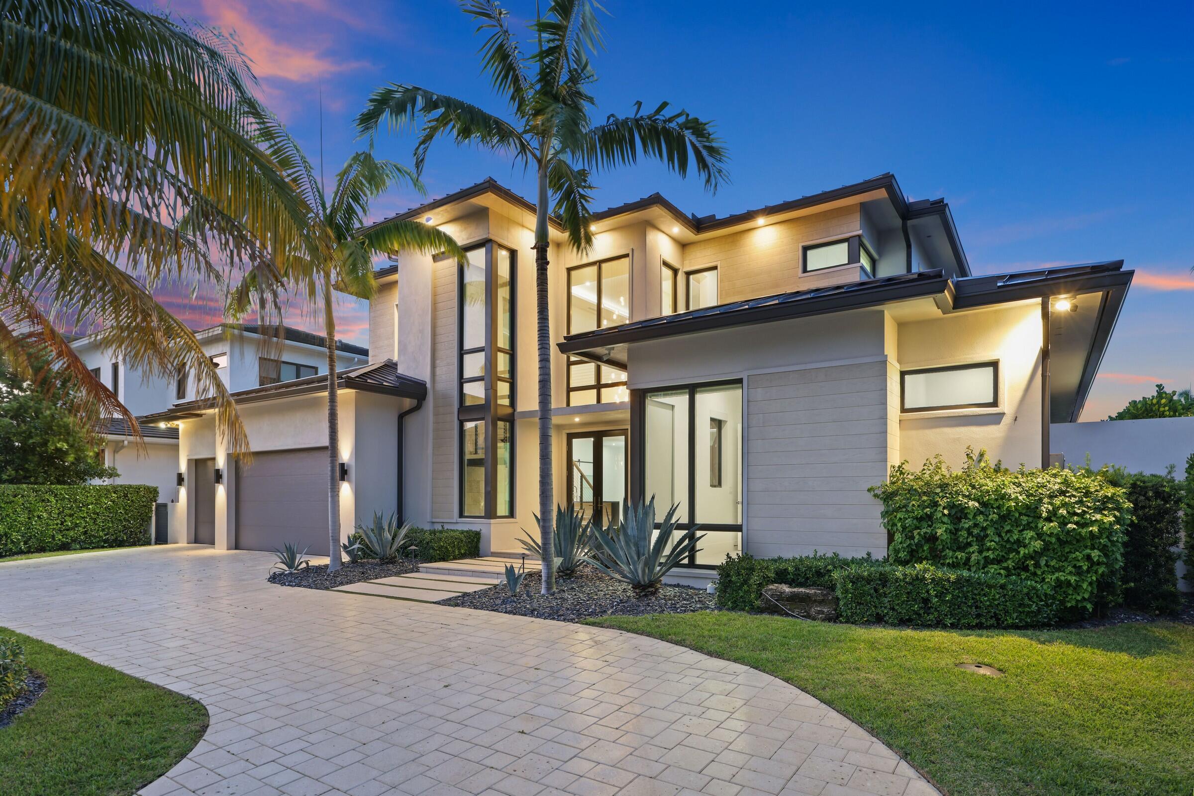 933 Allamanda Drive