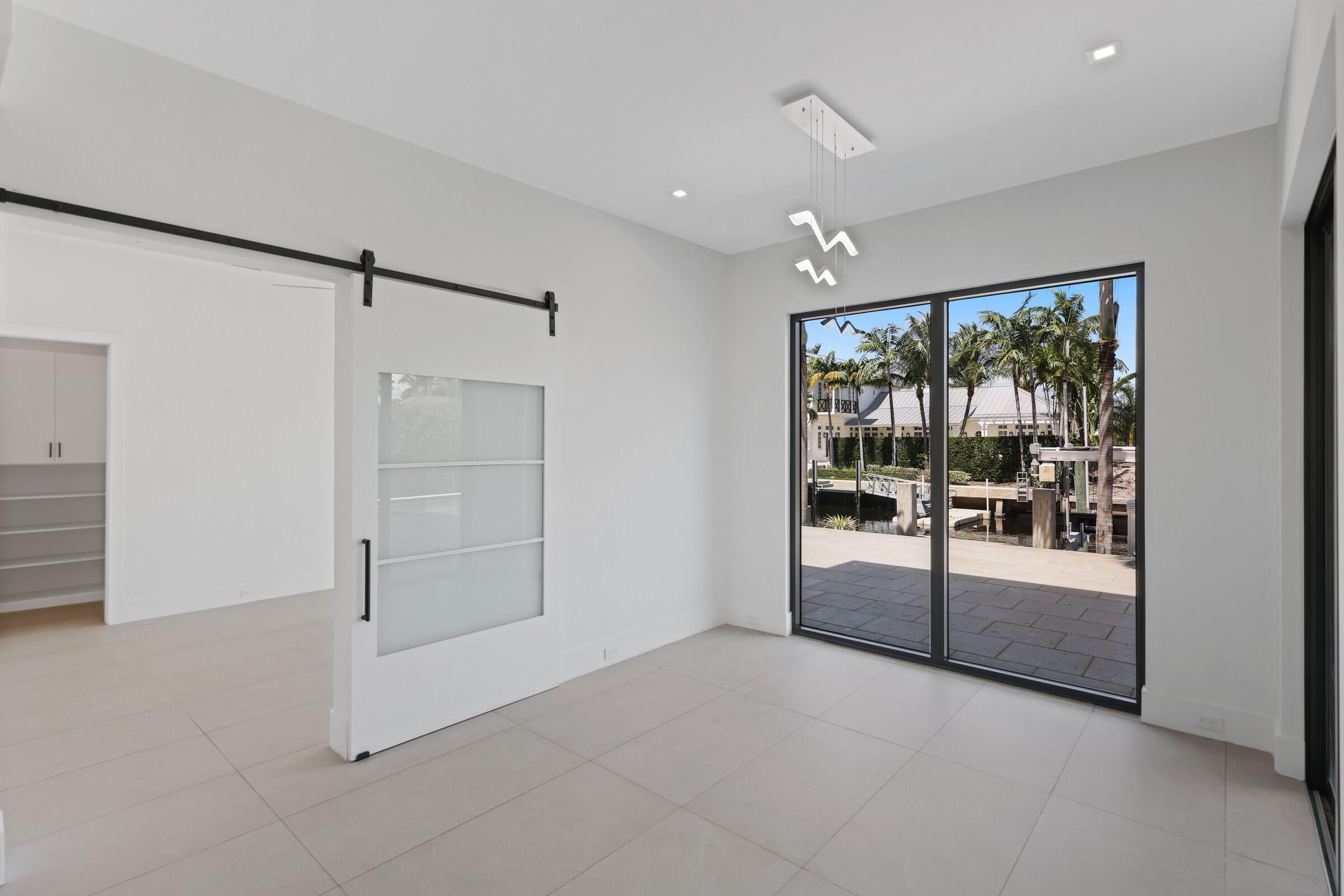 933 Allamanda Drive