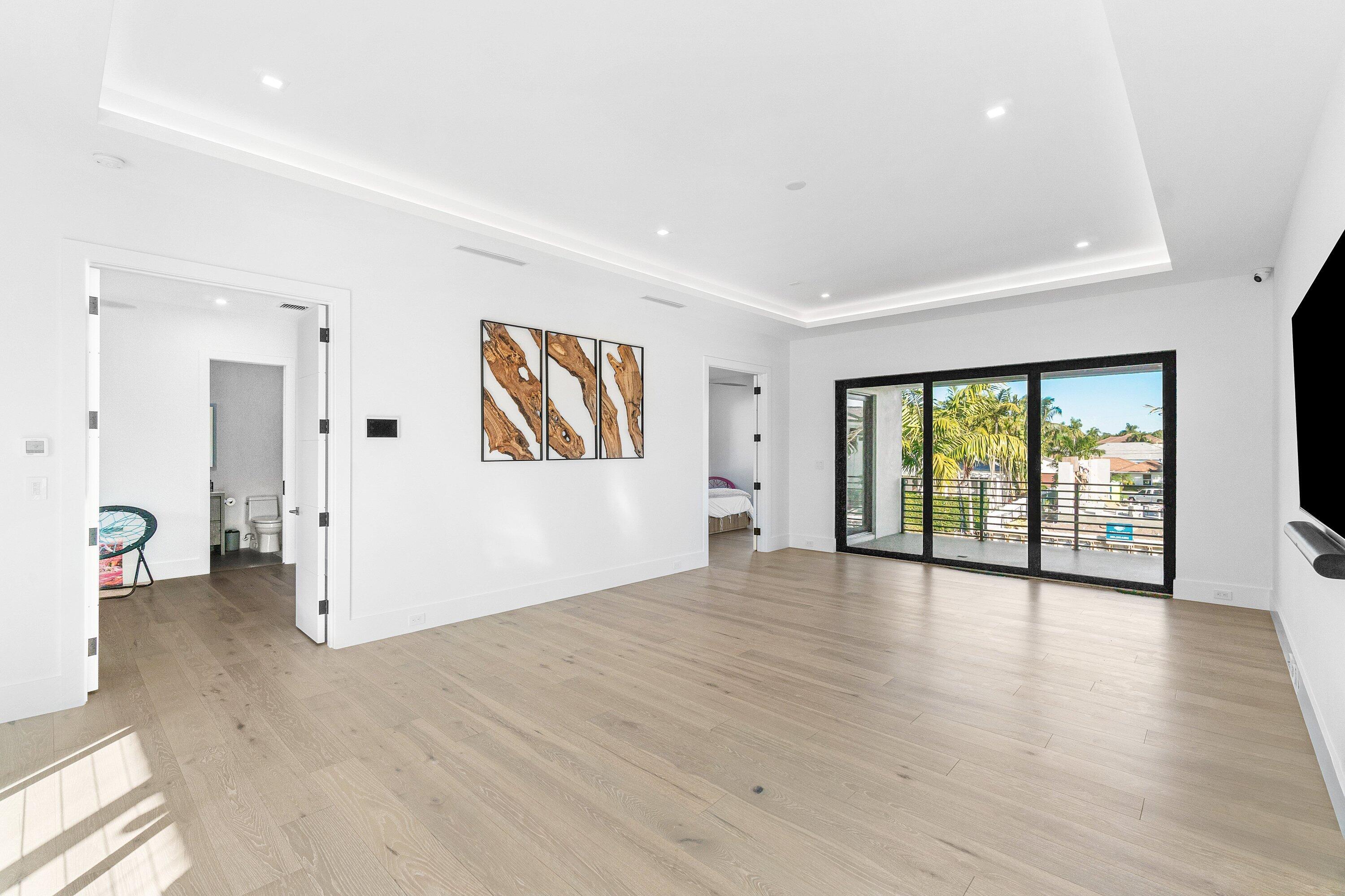 933 Allamanda Drive