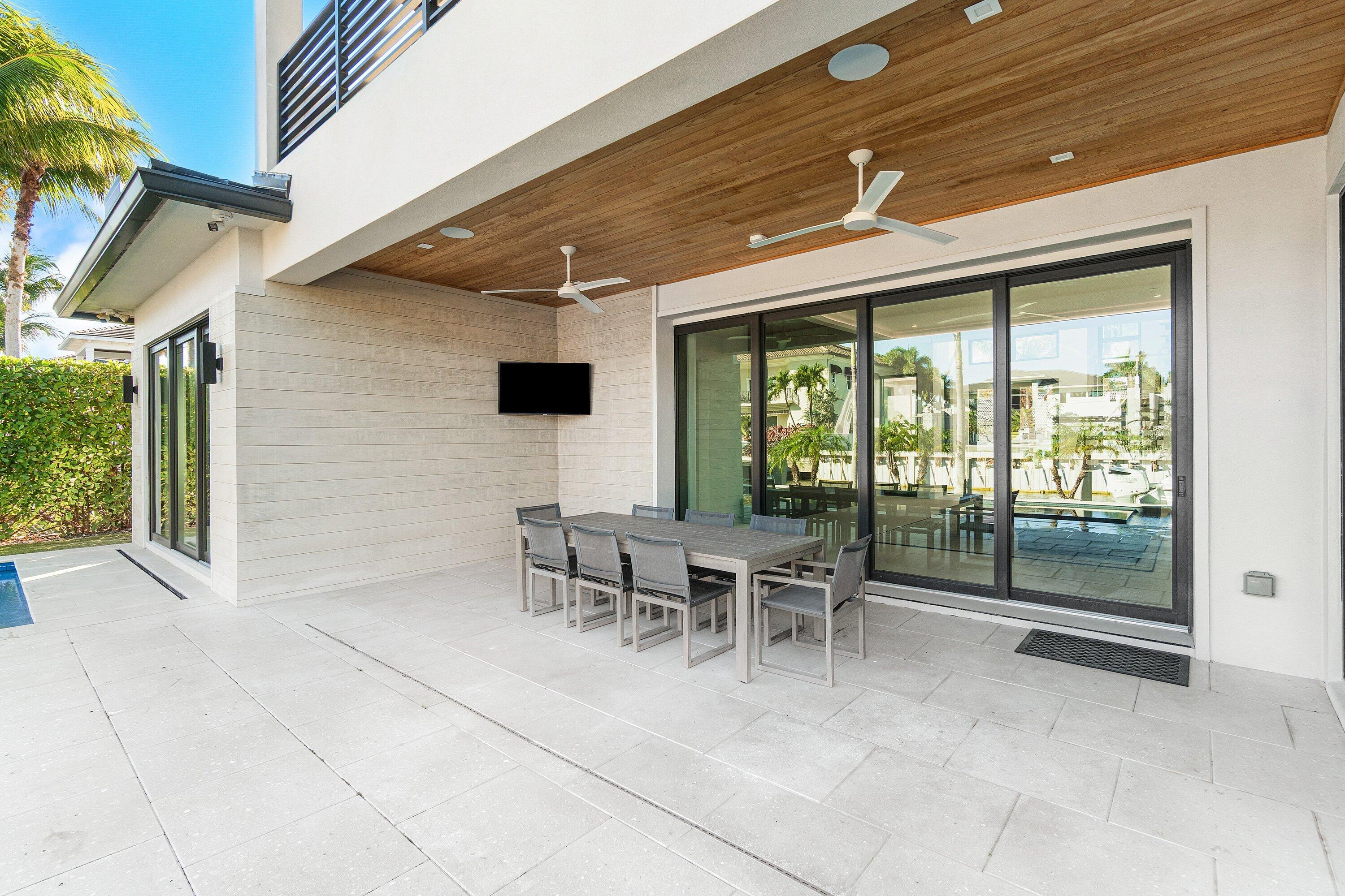933 Allamanda Drive