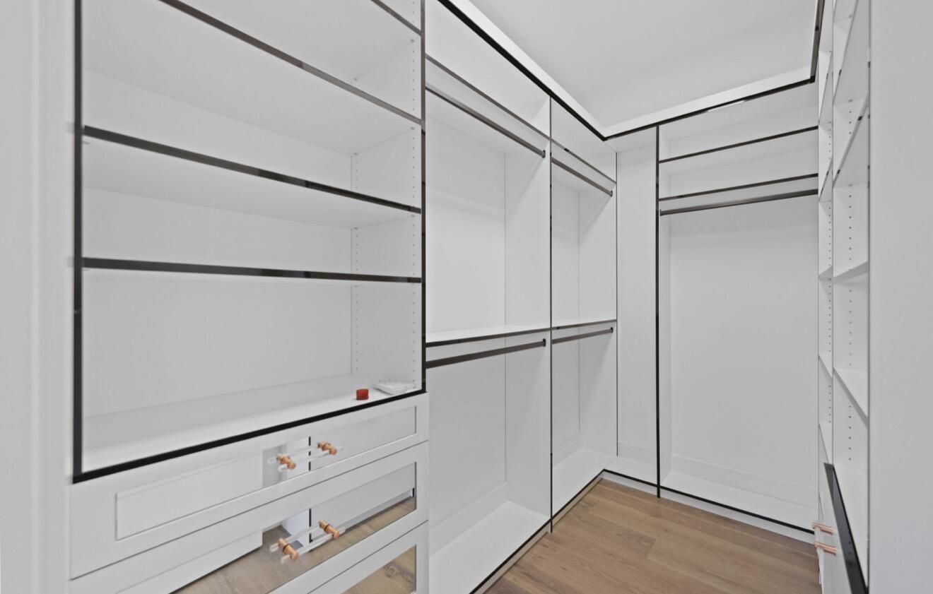 933 Allamanda Drive