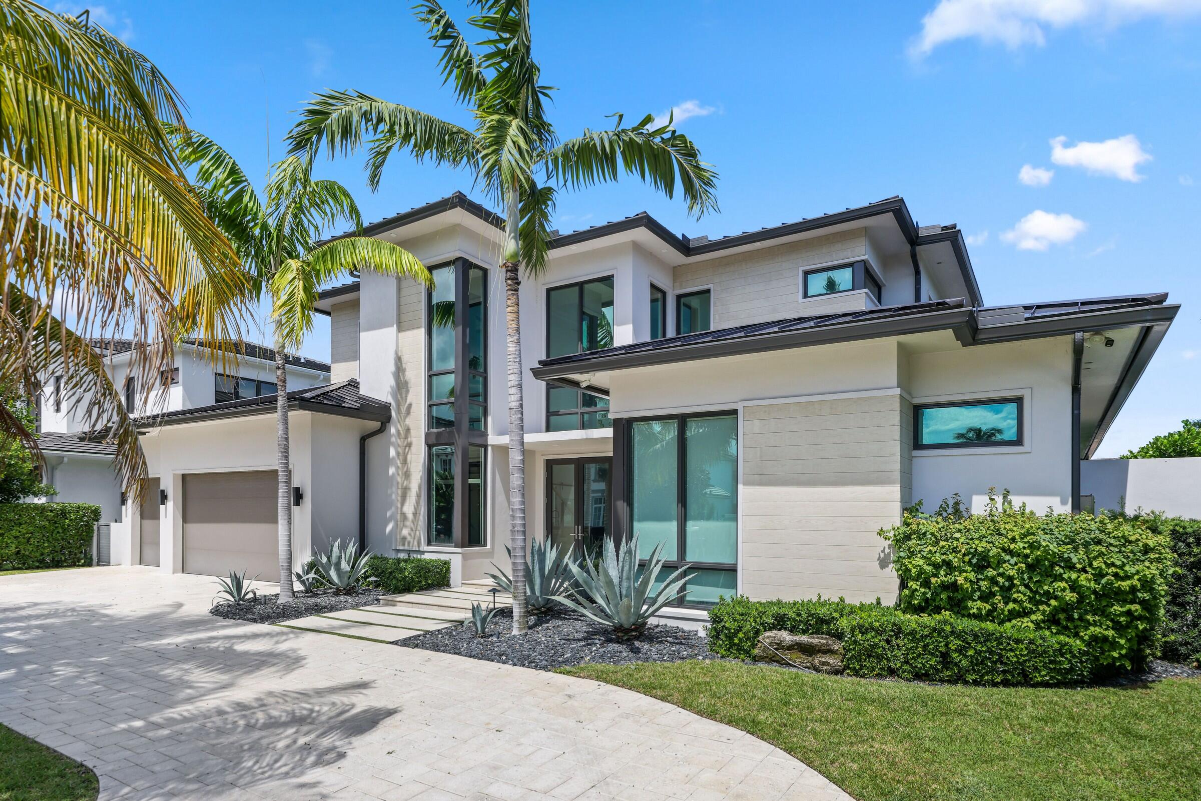 933 Allamanda Drive