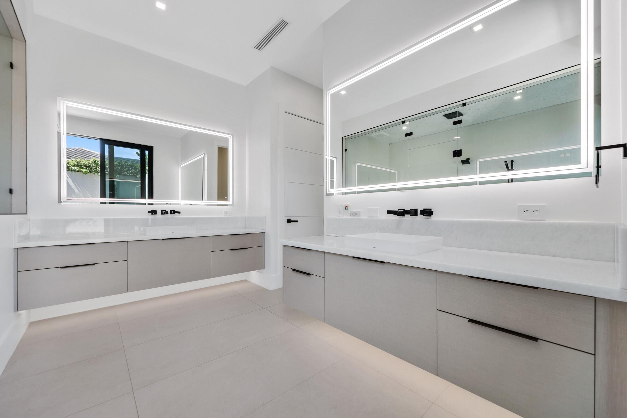 933 Allamanda Drive