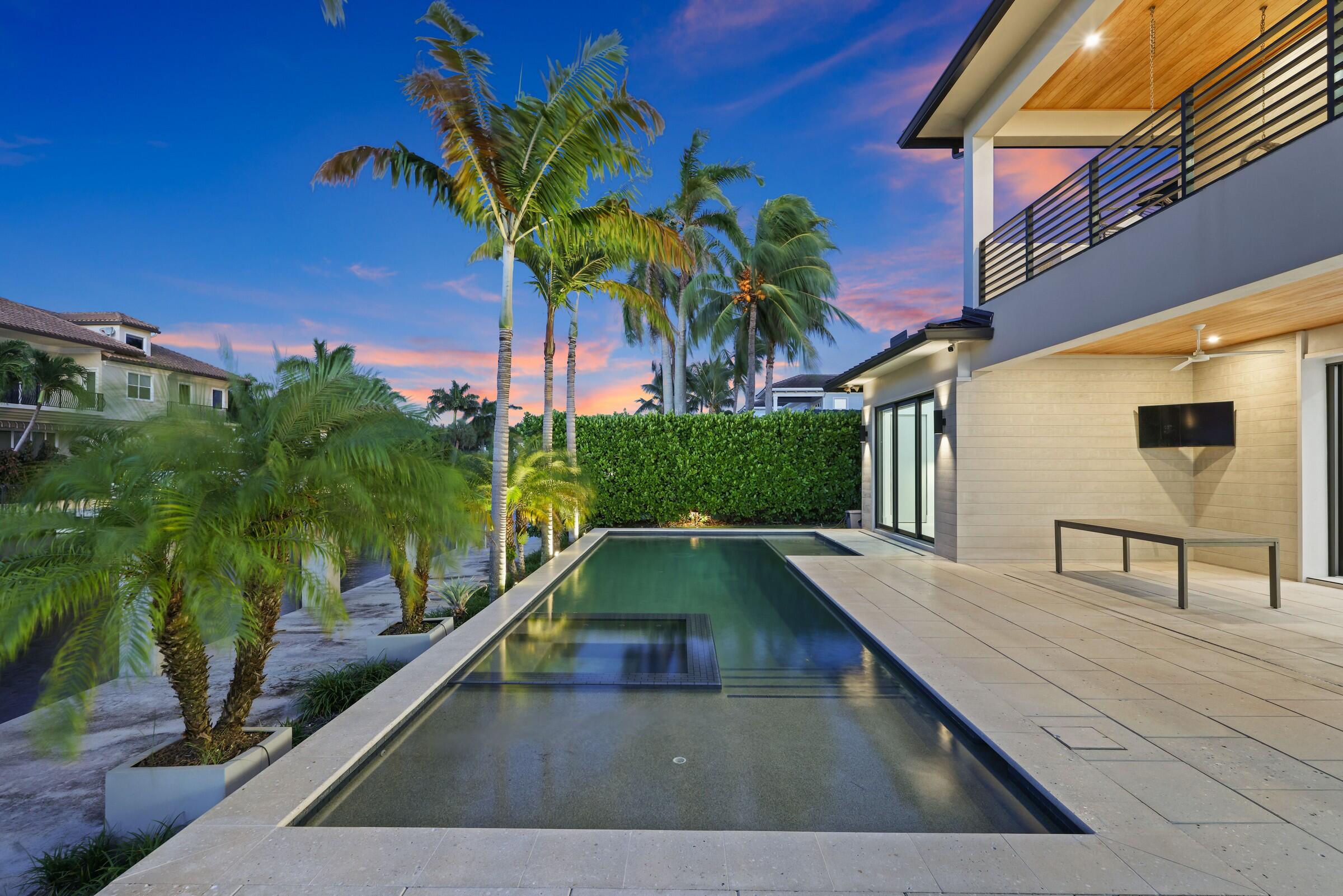 933 Allamanda Drive