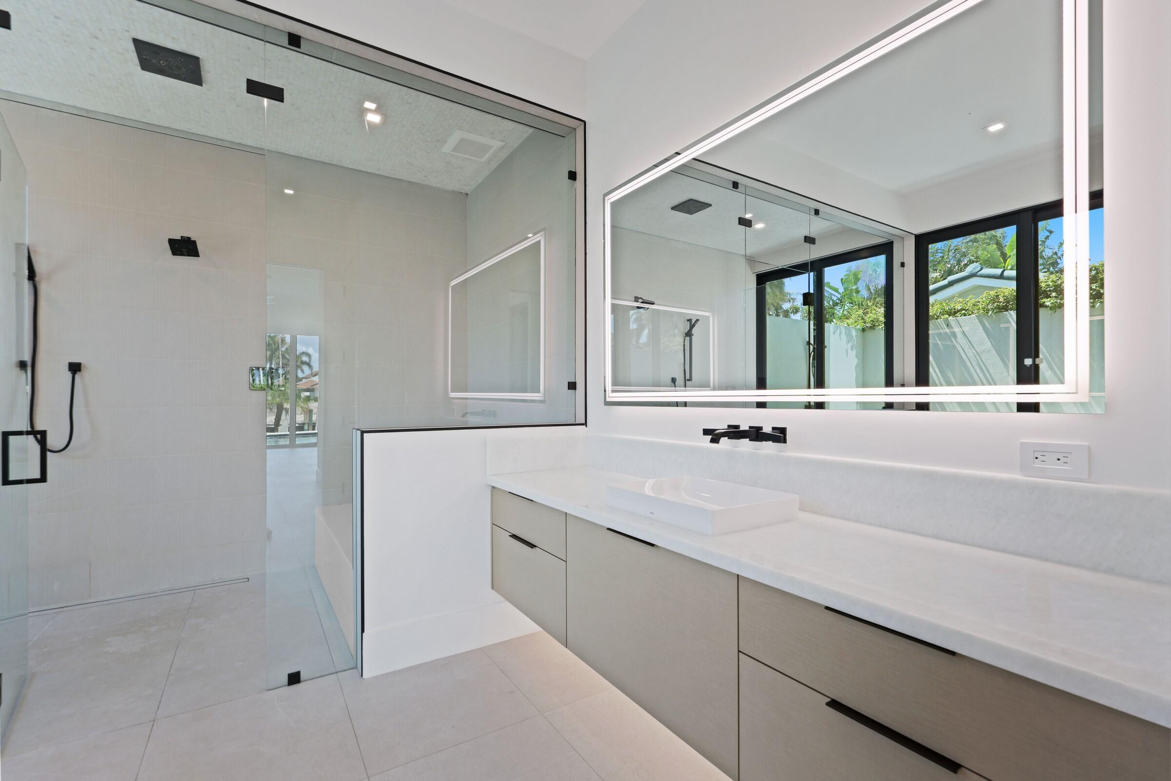 933 Allamanda Drive