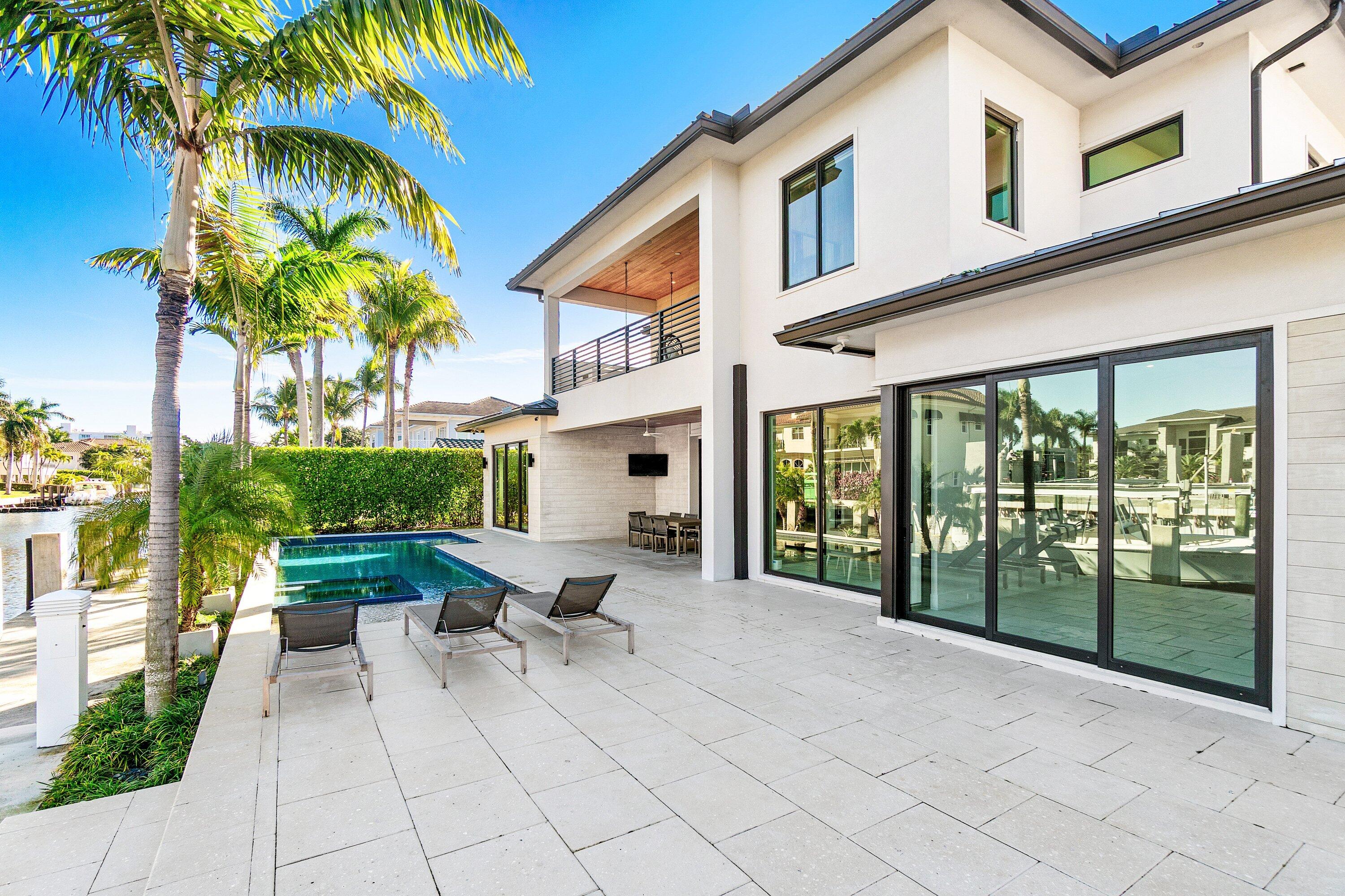 933 Allamanda Drive