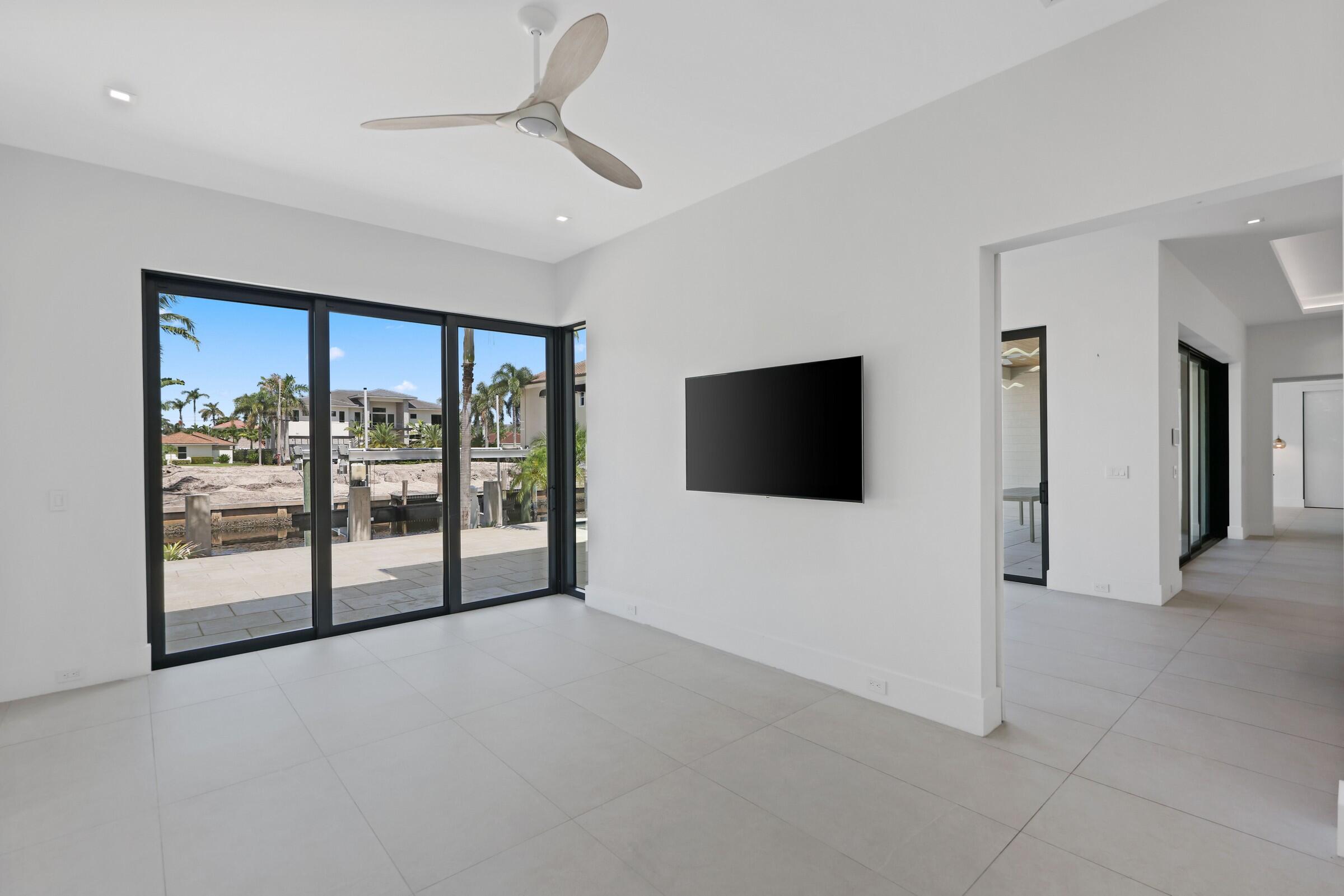 933 Allamanda Drive