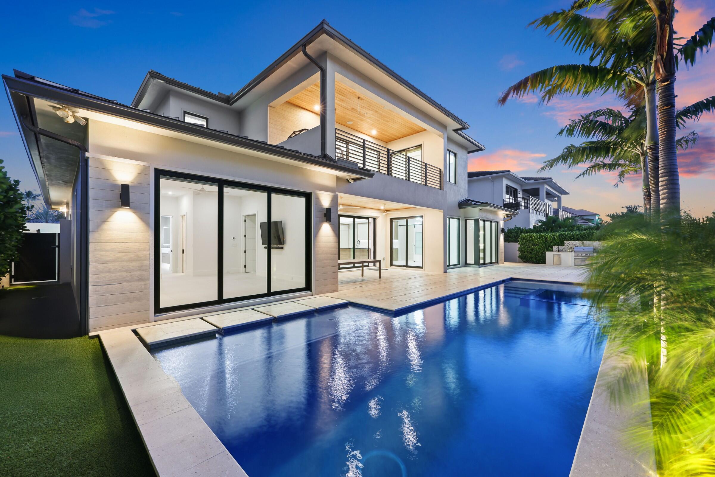 933 Allamanda Drive