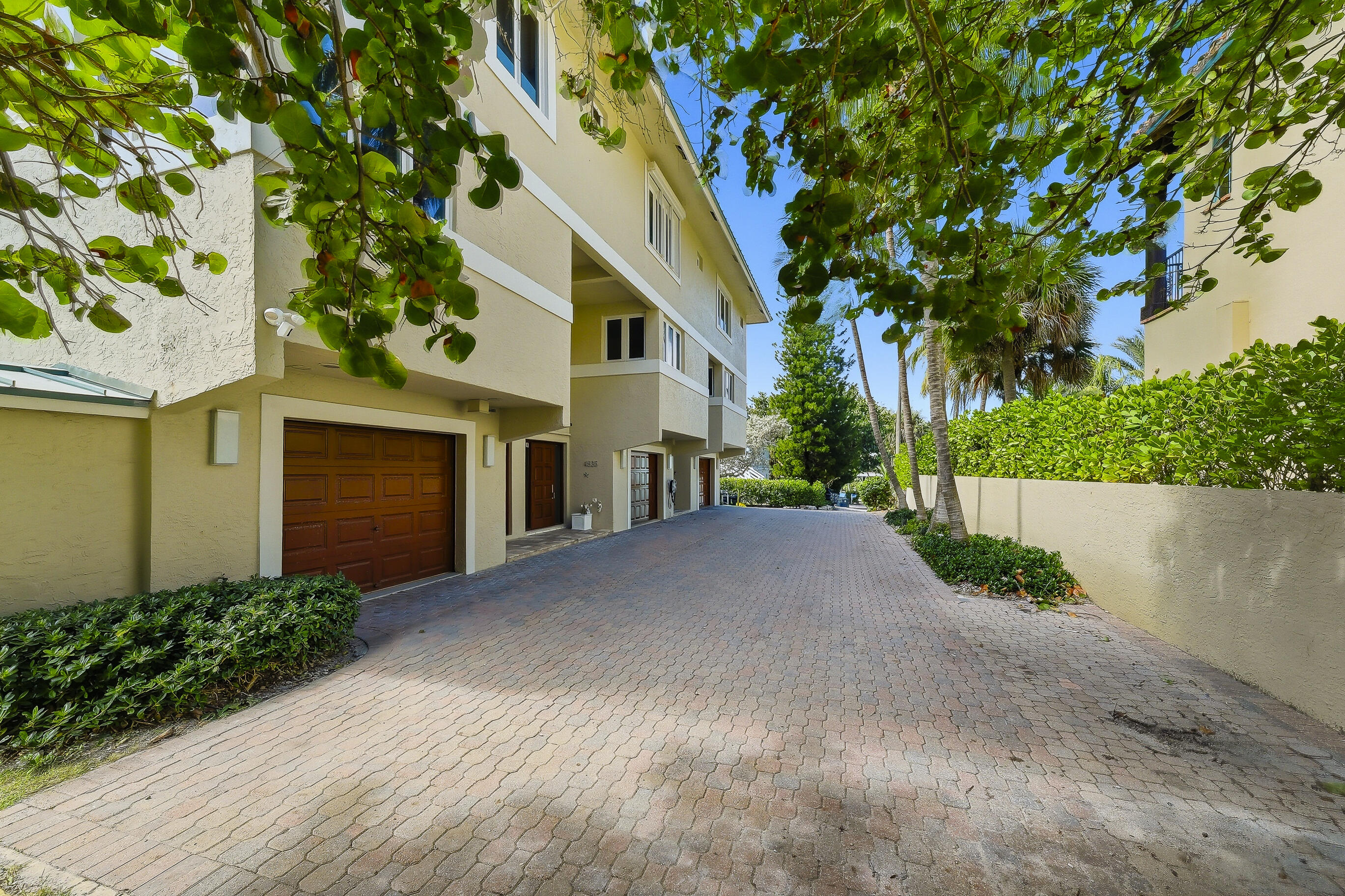 4535 Coquina Road
