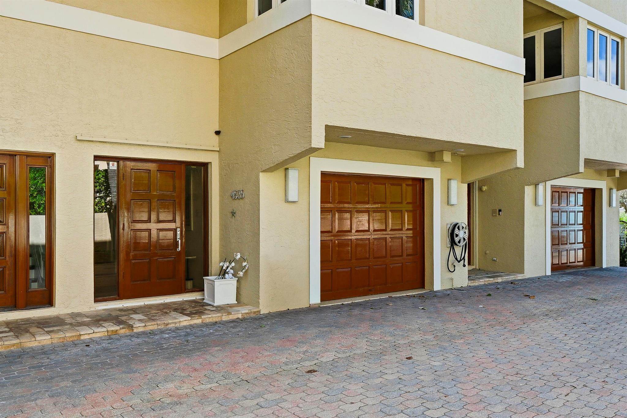 4535 Coquina Road