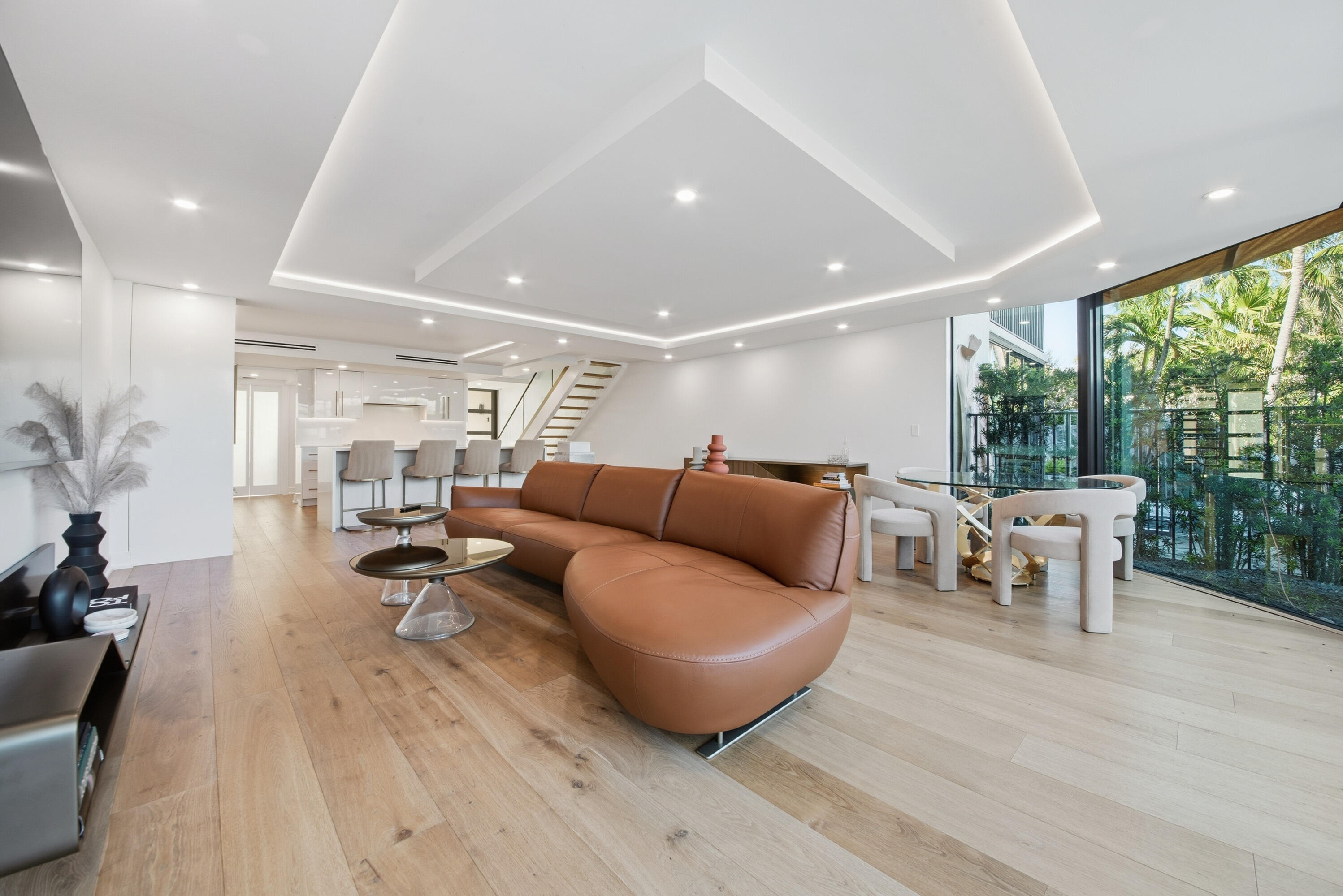 800 N Ocean Boulevard 4