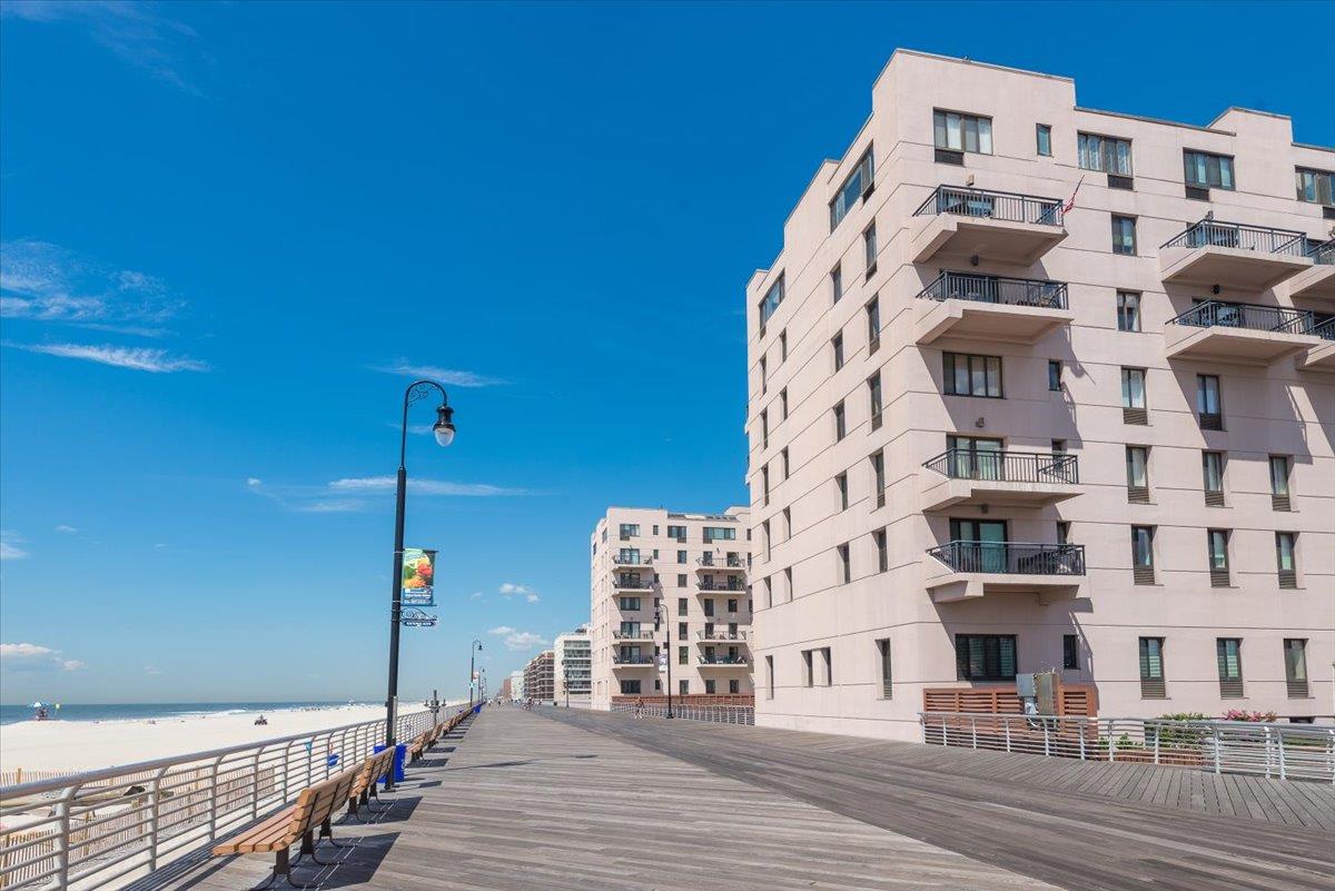 100 W Broadway Unit: 7C