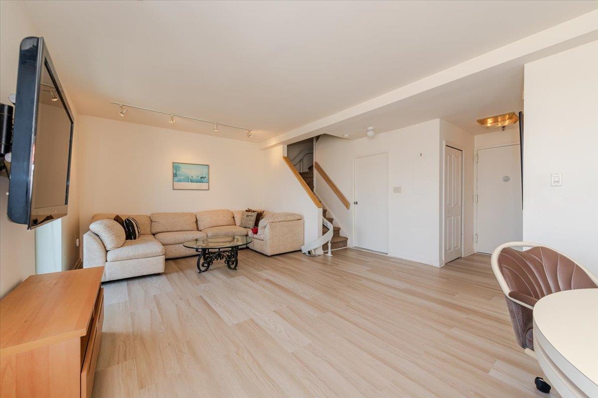 100 W Broadway Unit: 7C