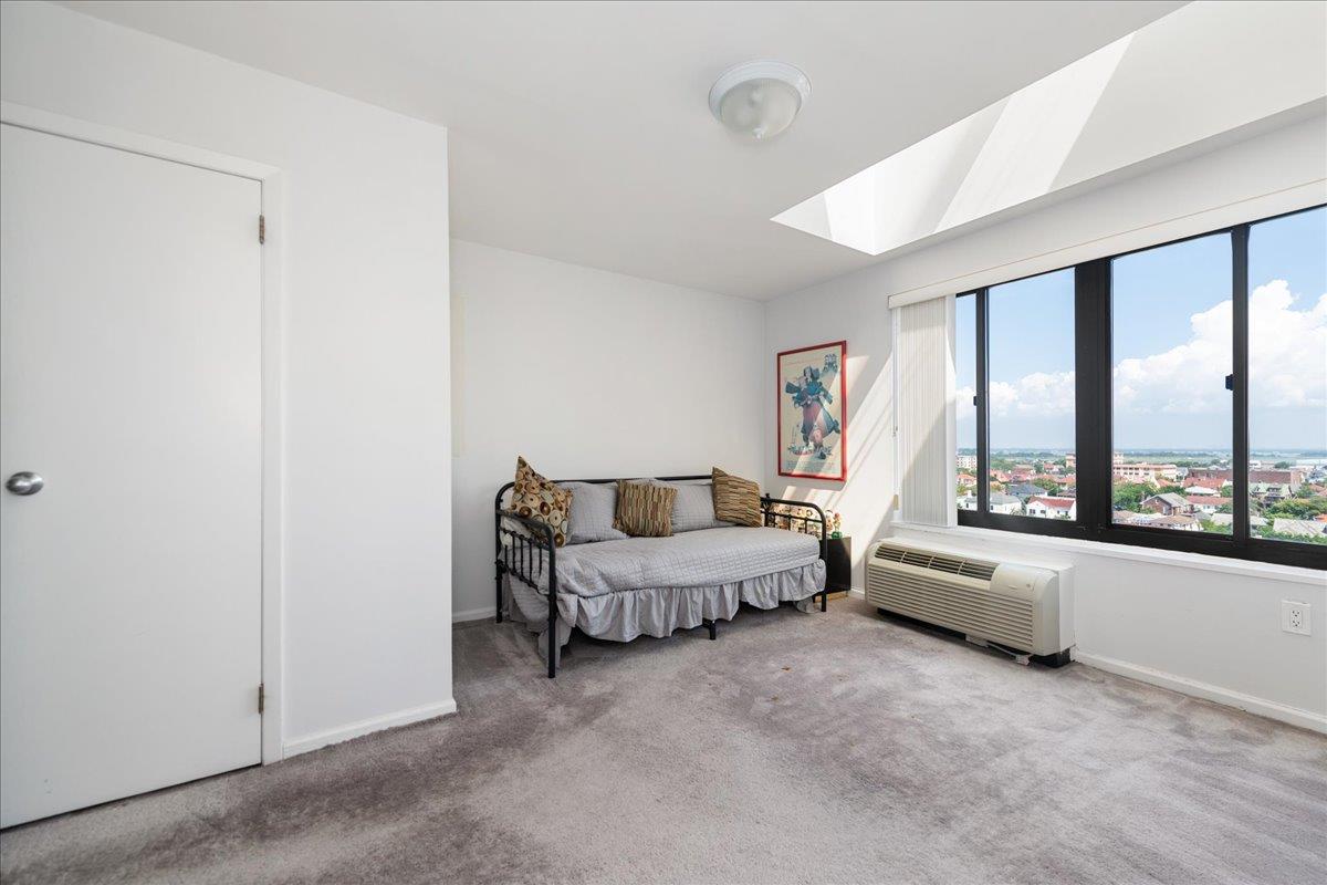 100 W Broadway Unit: 7C