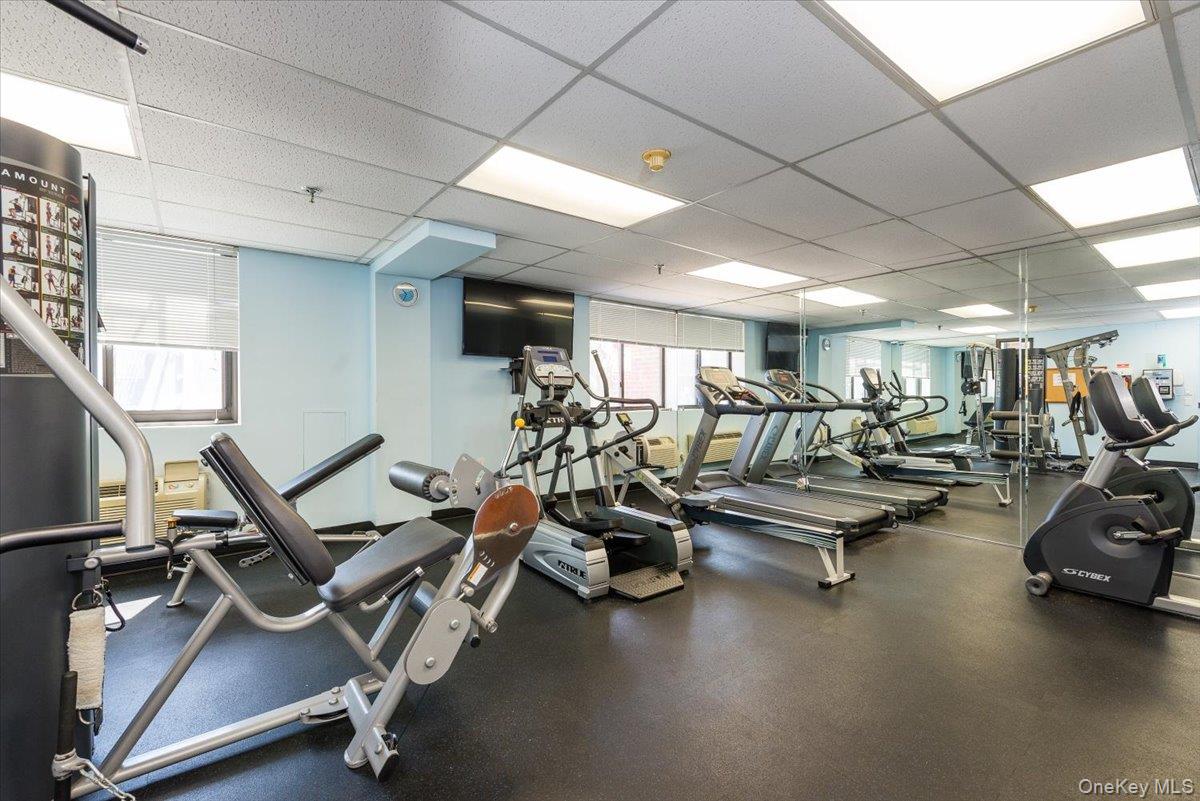 730 W Broadway Unit: 2J