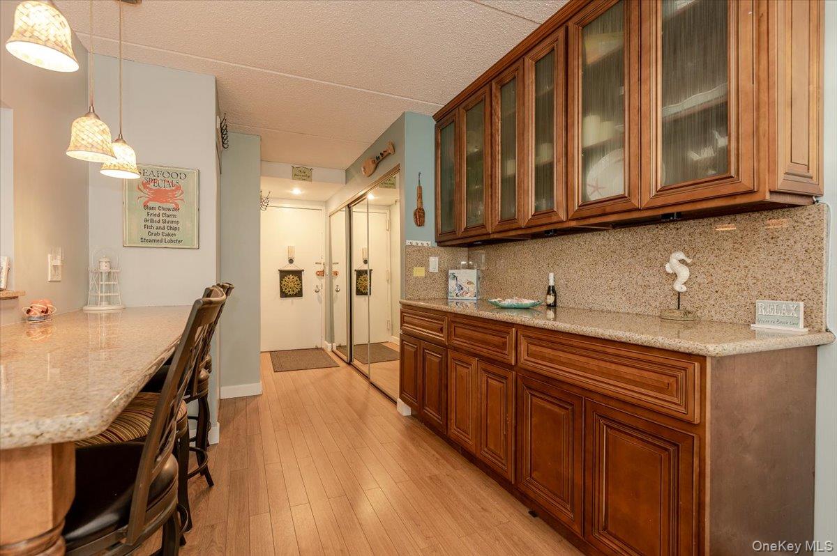730 W Broadway Unit: 2J