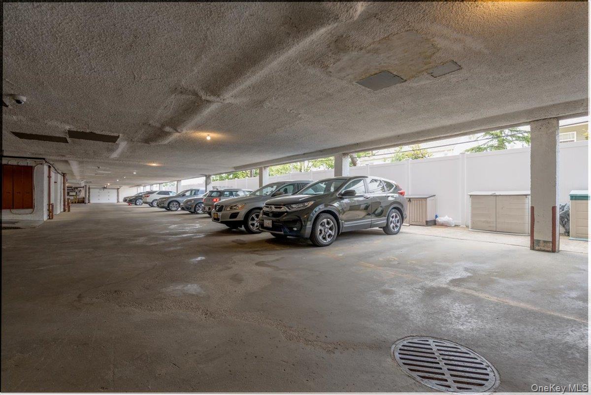 1 Broadway E Unit: 7O
