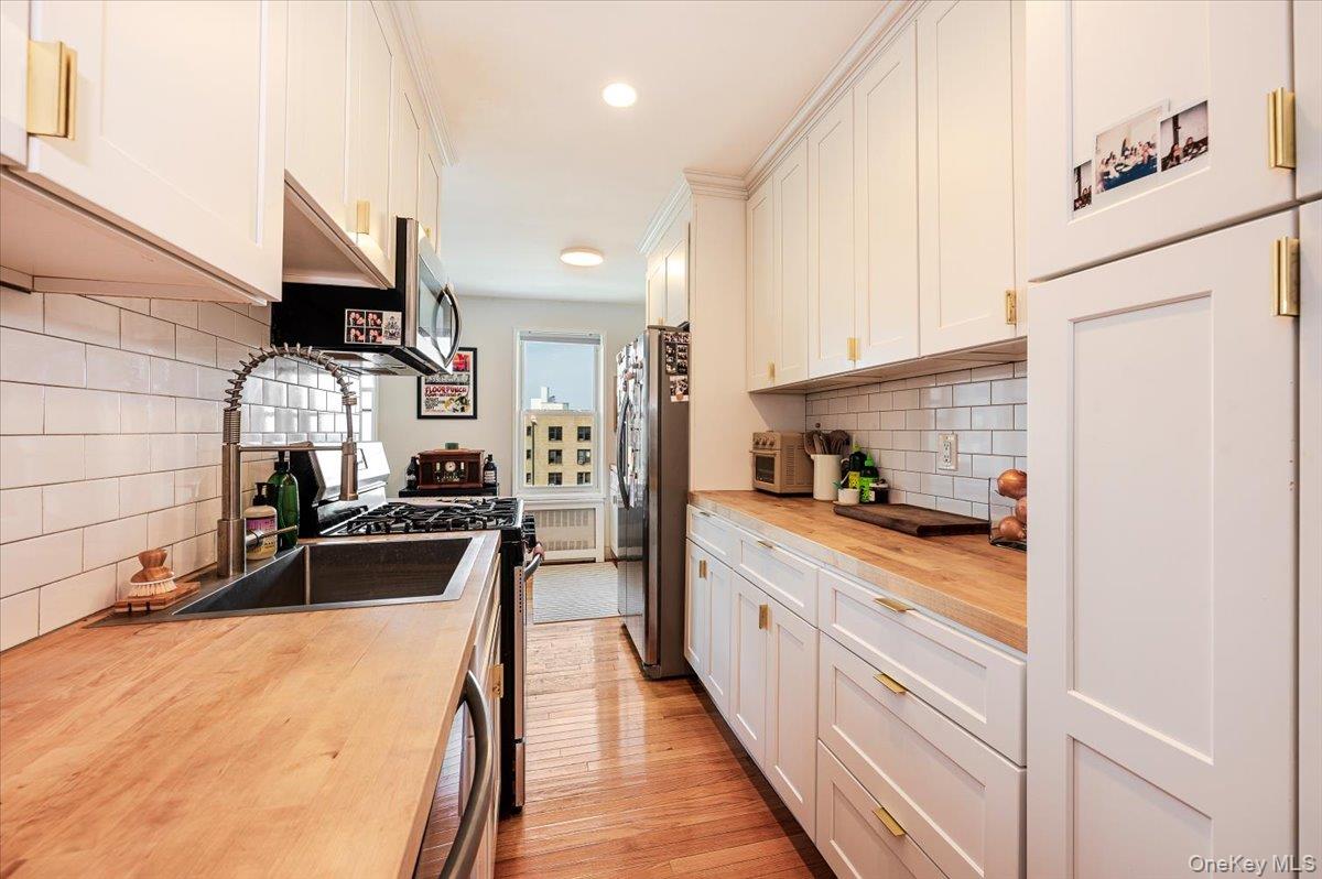 1 Broadway E Unit: 7O