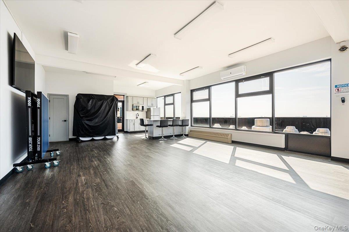 1 Broadway E Unit: 7O