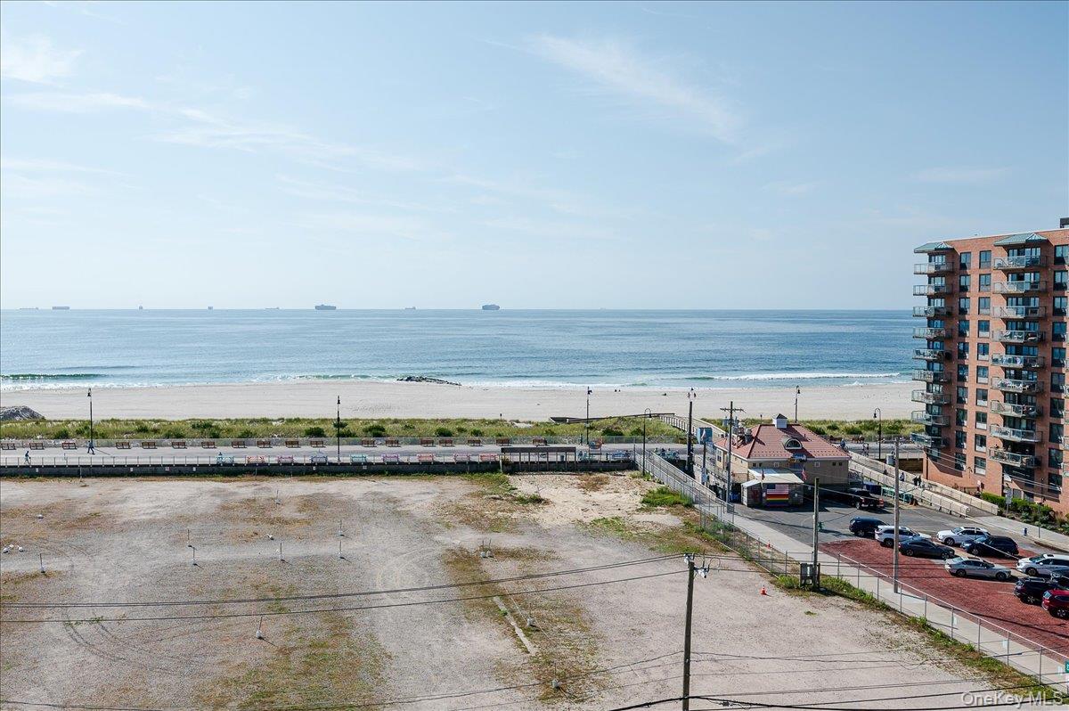1 Broadway E Unit: 7O