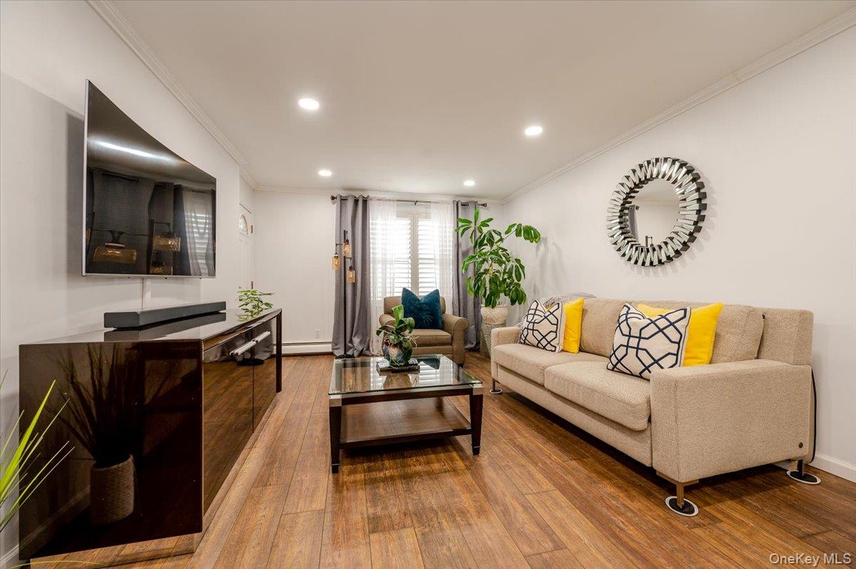 90 S Park Avenue Unit: C4