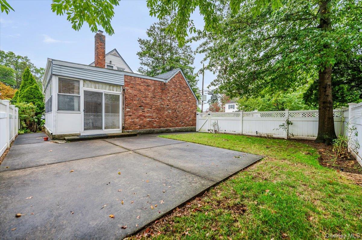 10 Linden Street