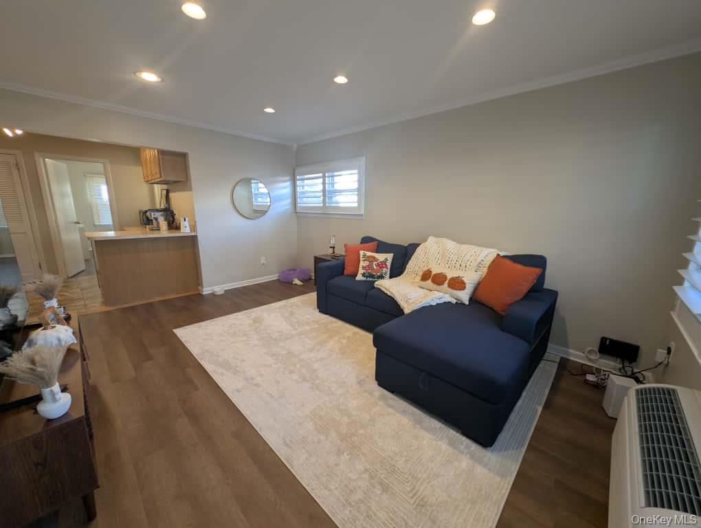 235 W Broadway Unit: C2