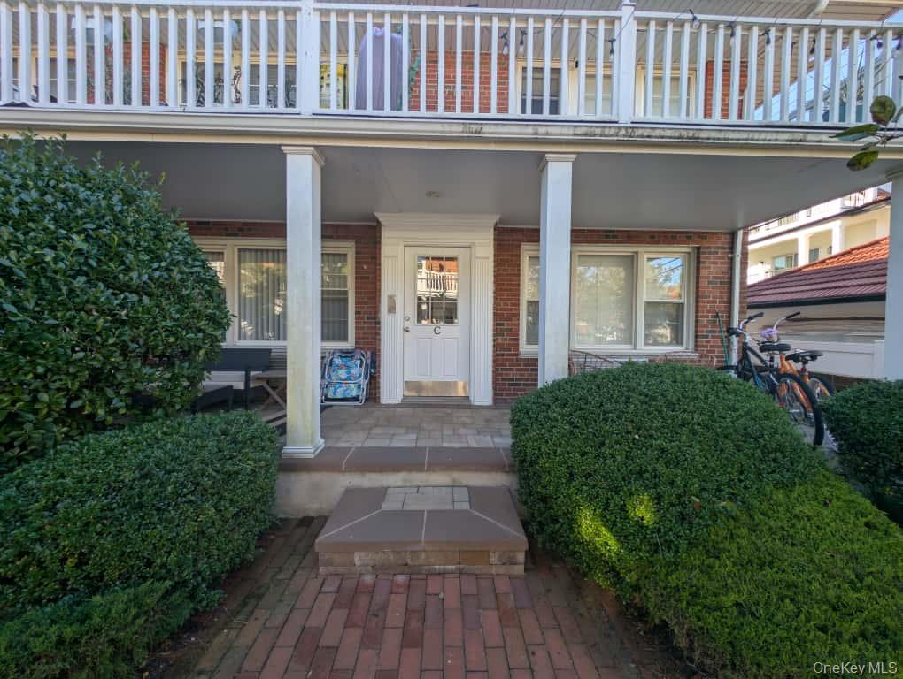 235 W Broadway Unit: C2