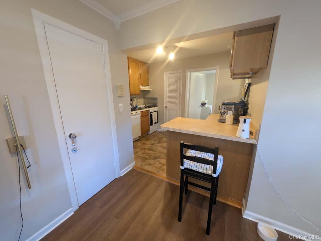 235 W Broadway Unit: C2