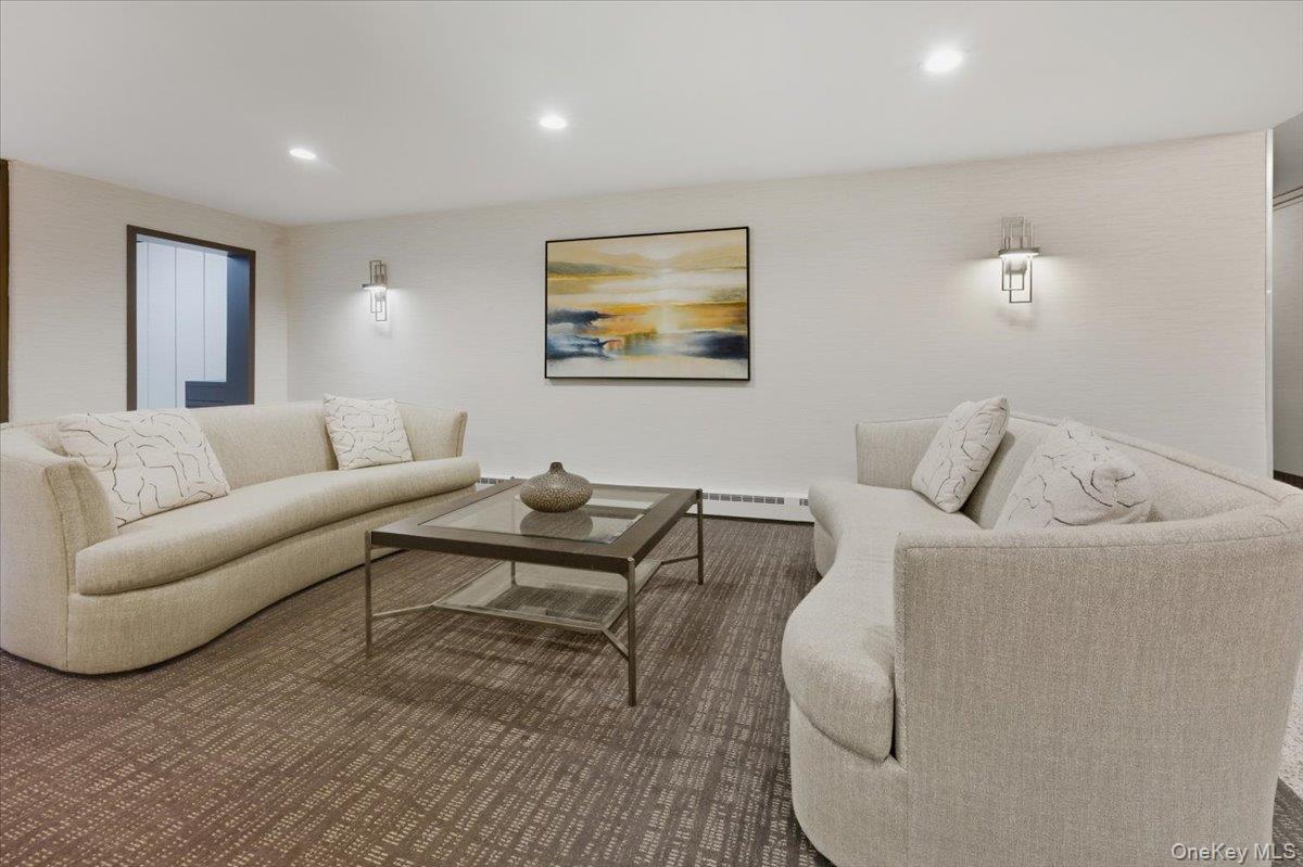 90 S Park Avenue Unit: B2