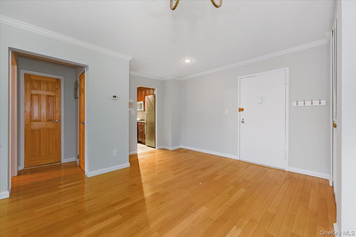 90 S Park Avenue Unit: B2