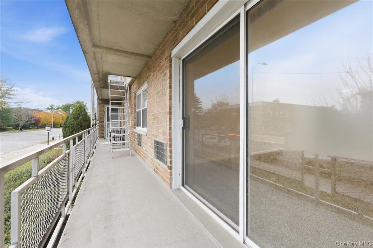 90 S Park Avenue Unit: B2