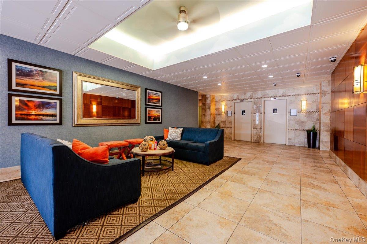 55 Monroe Boulevard Unit: 1C