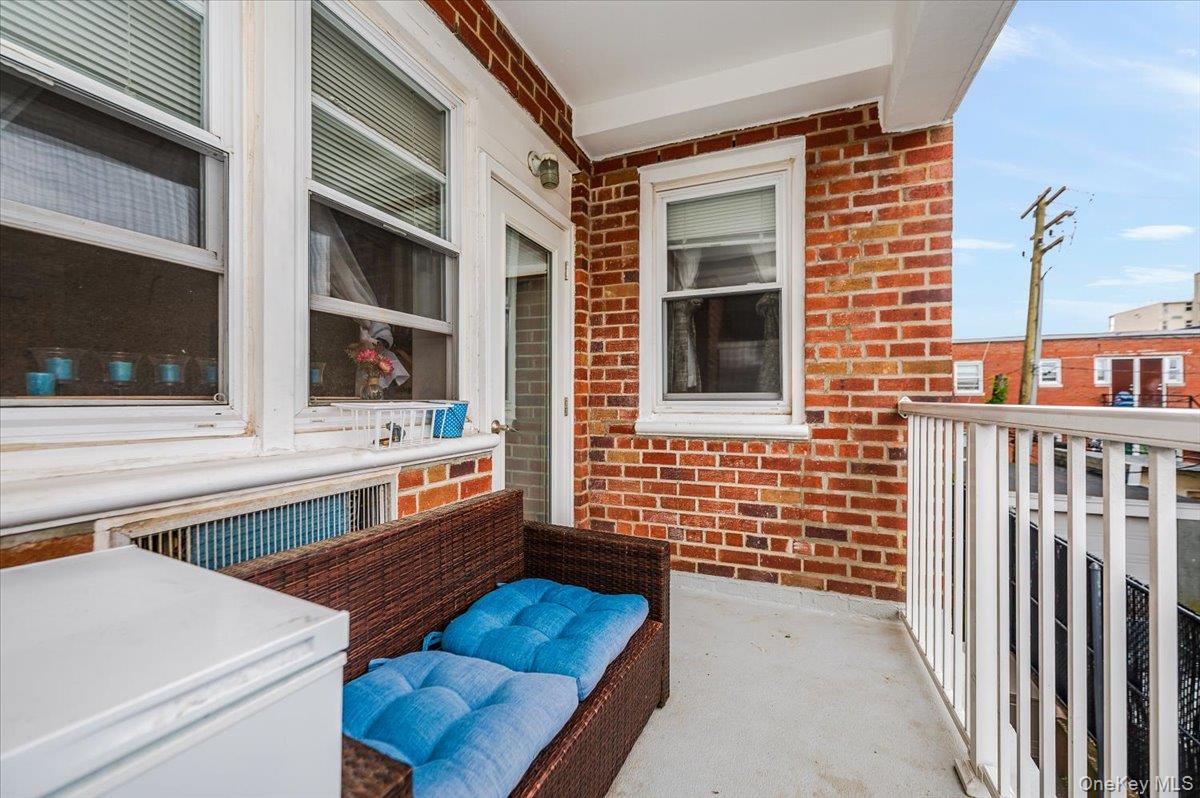 55 Monroe Boulevard Unit: 1C