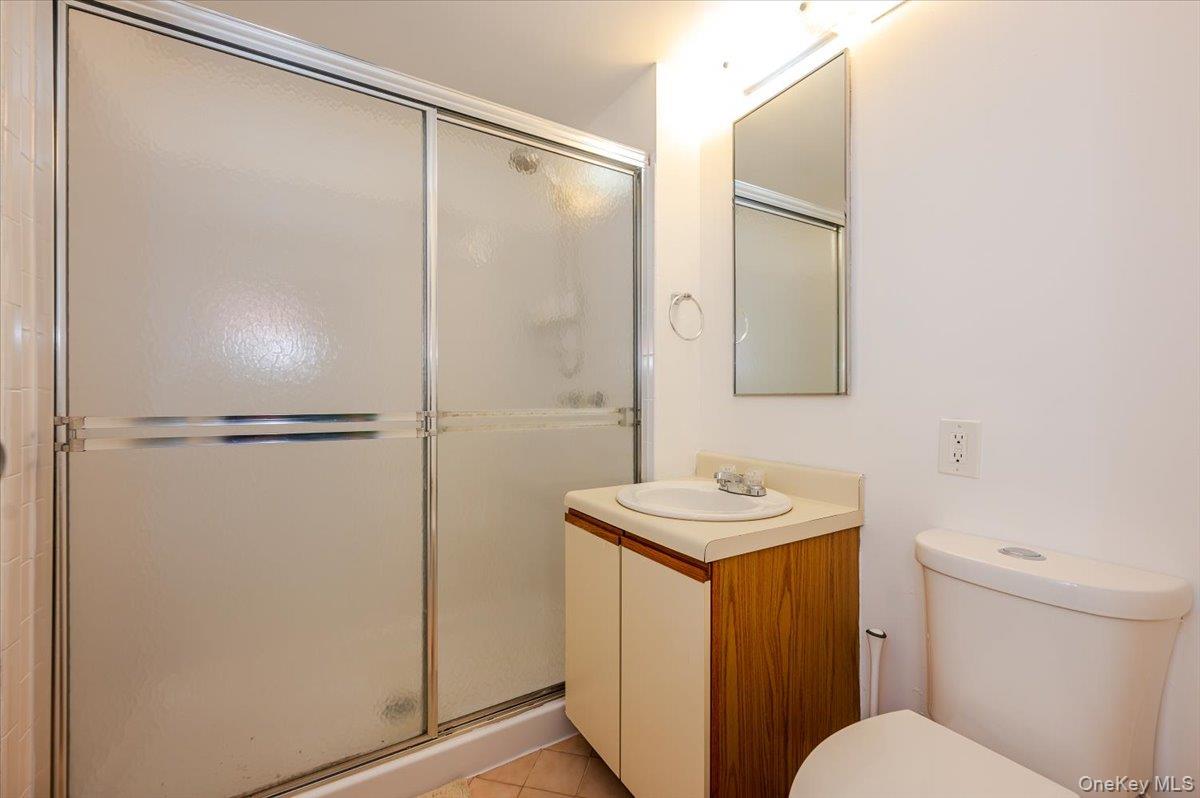 730 W Broadway Unit: 2J