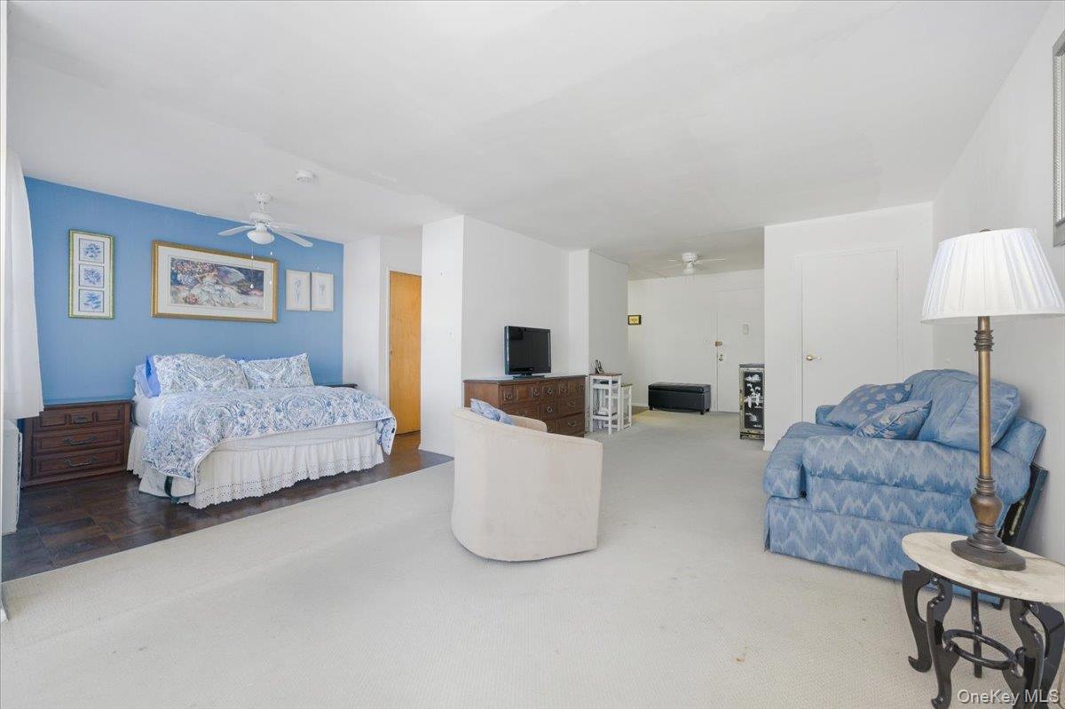 740 E Broadway Unit: 2J